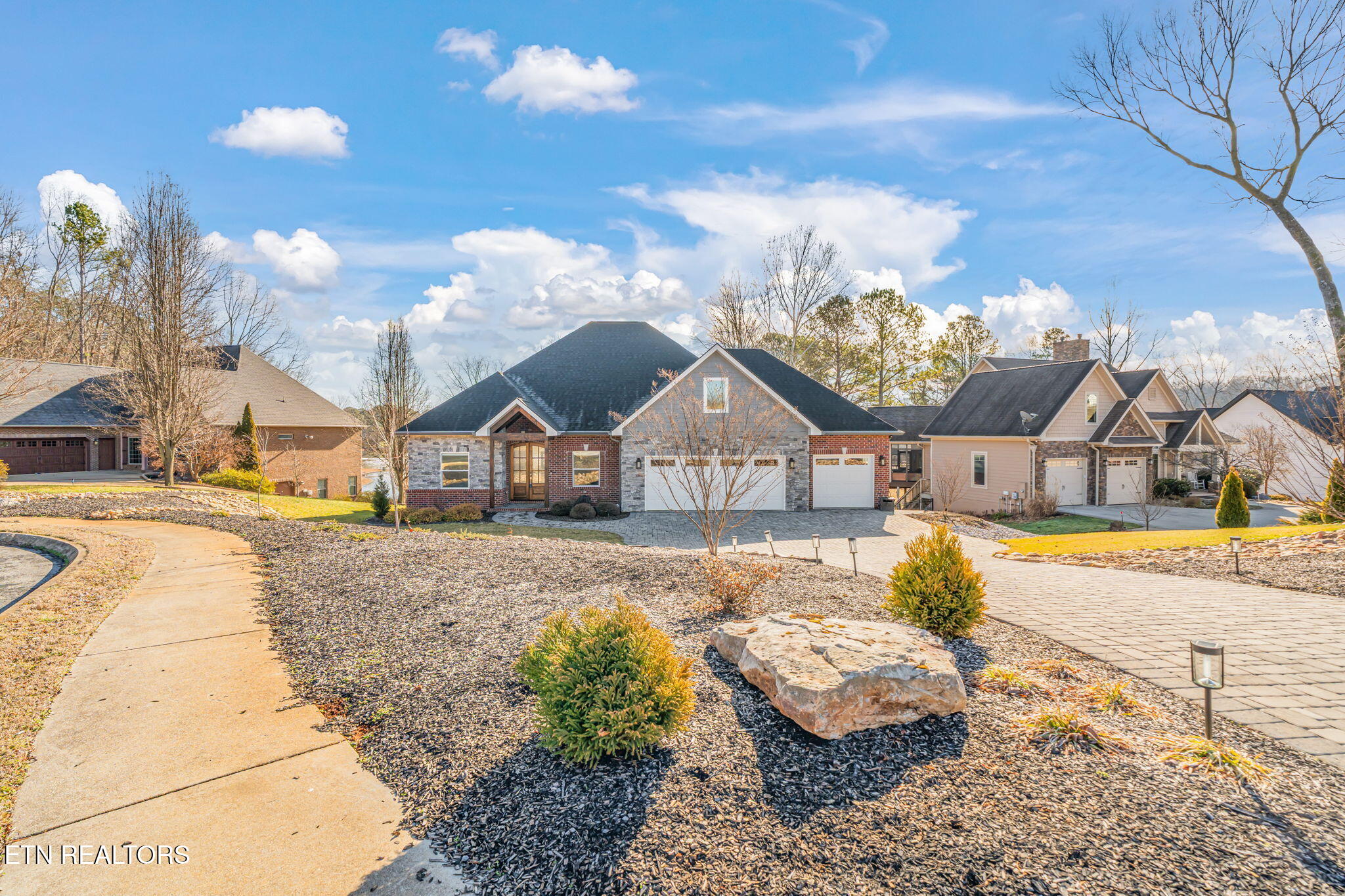 176 S Kanutsu Lane Loudon TN 37774