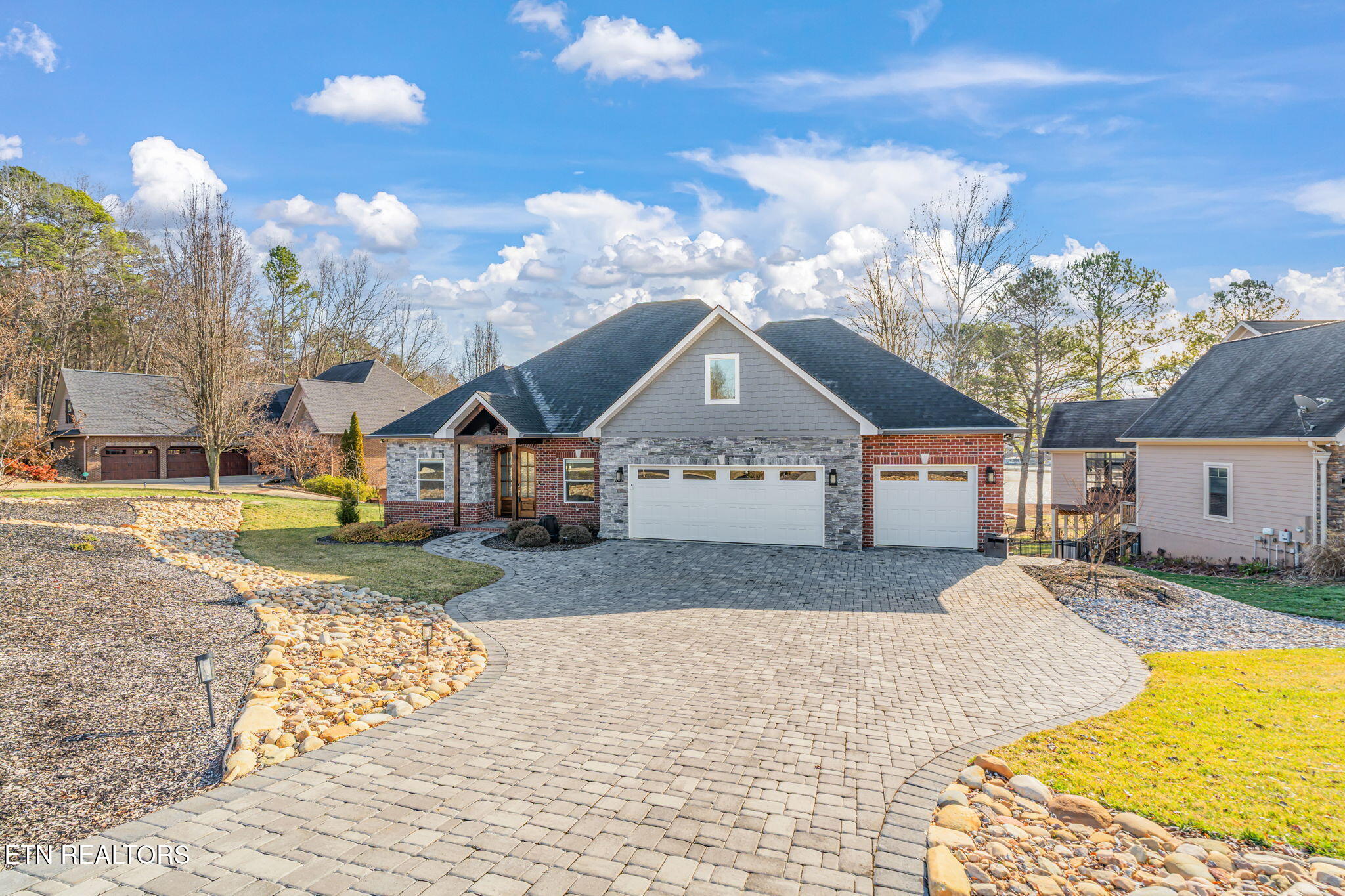 176 S Kanutsu Lane Loudon TN 37774