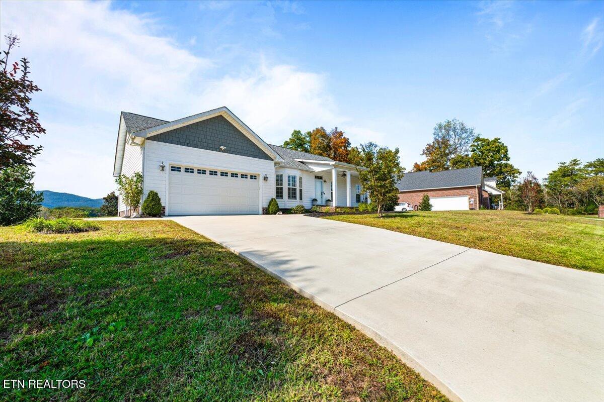 262 Bluff Trace Jacksboro TN 37757