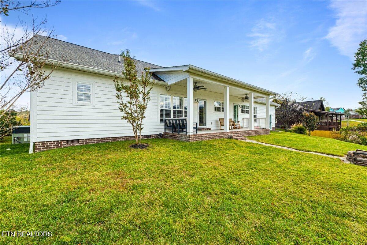 262 Bluff Trace Jacksboro TN 37757