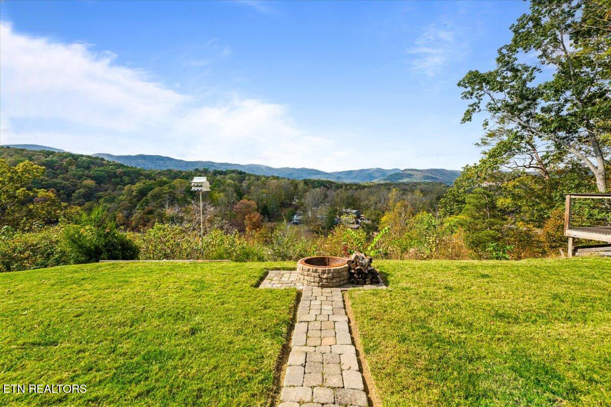 262 Bluff Trace Jacksboro TN 37757