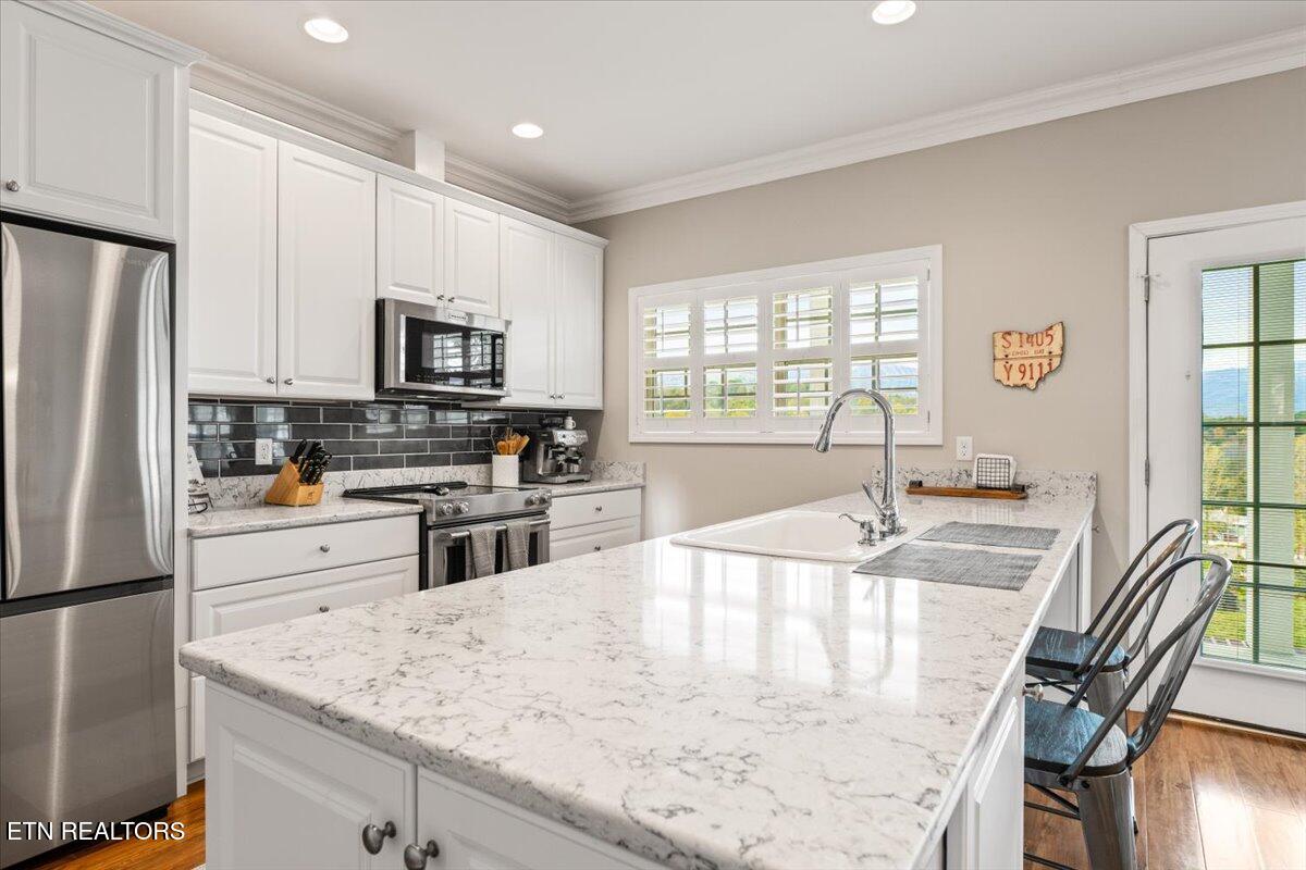 262 Bluff Trace Jacksboro TN 37757