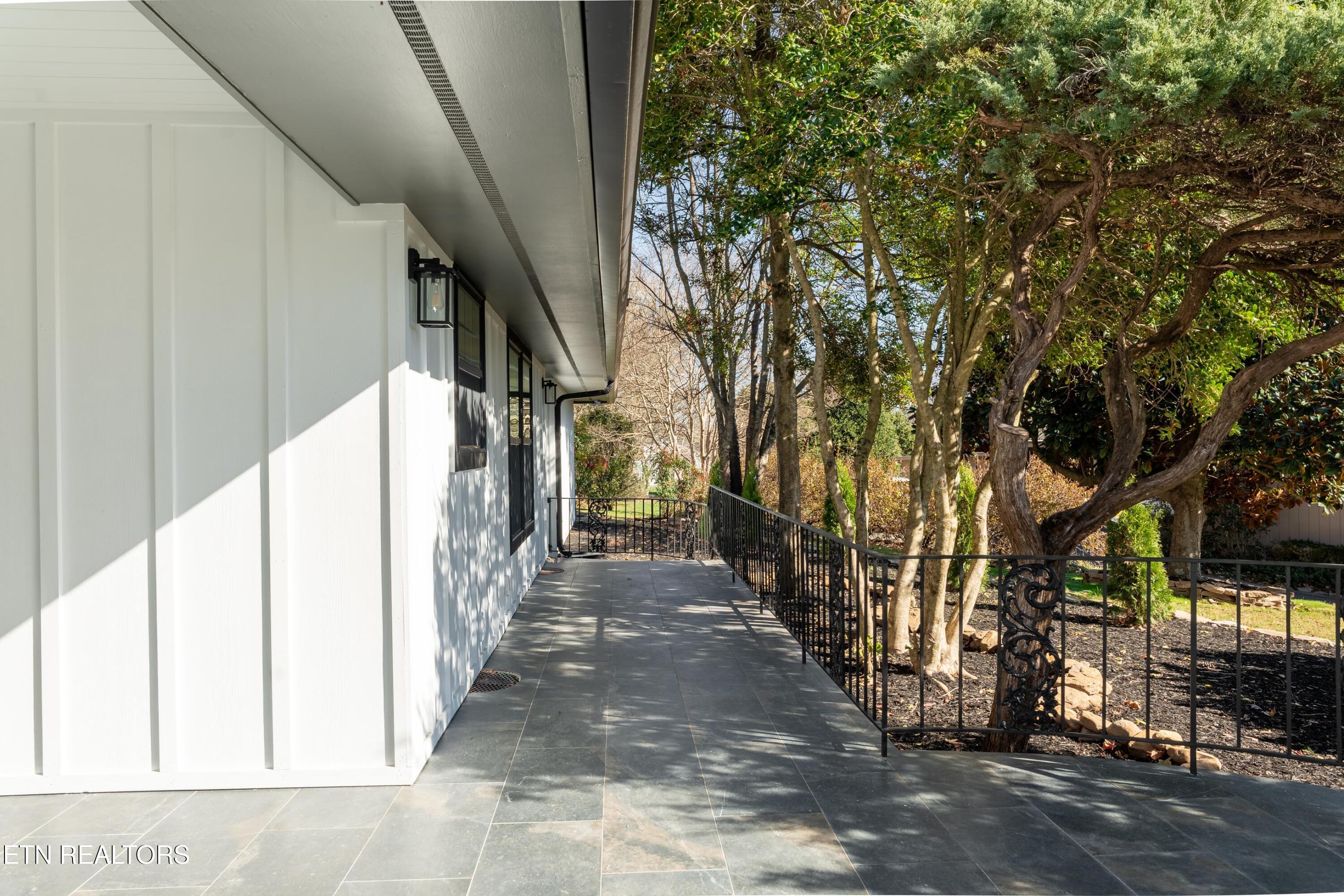 12000 S Fox Den Drive Knoxville TN 37934