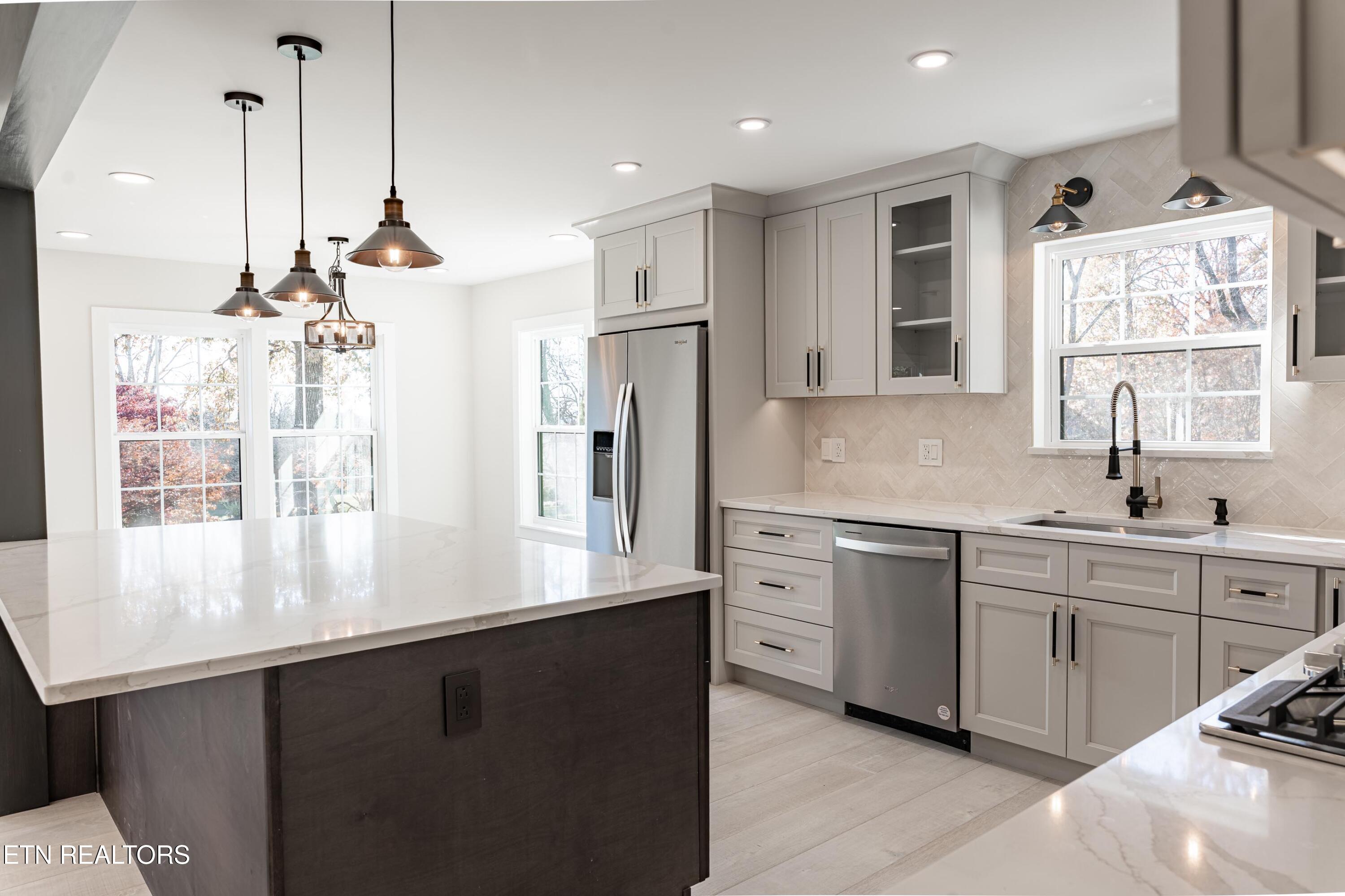 12000 S Fox Den Drive Knoxville TN 37934