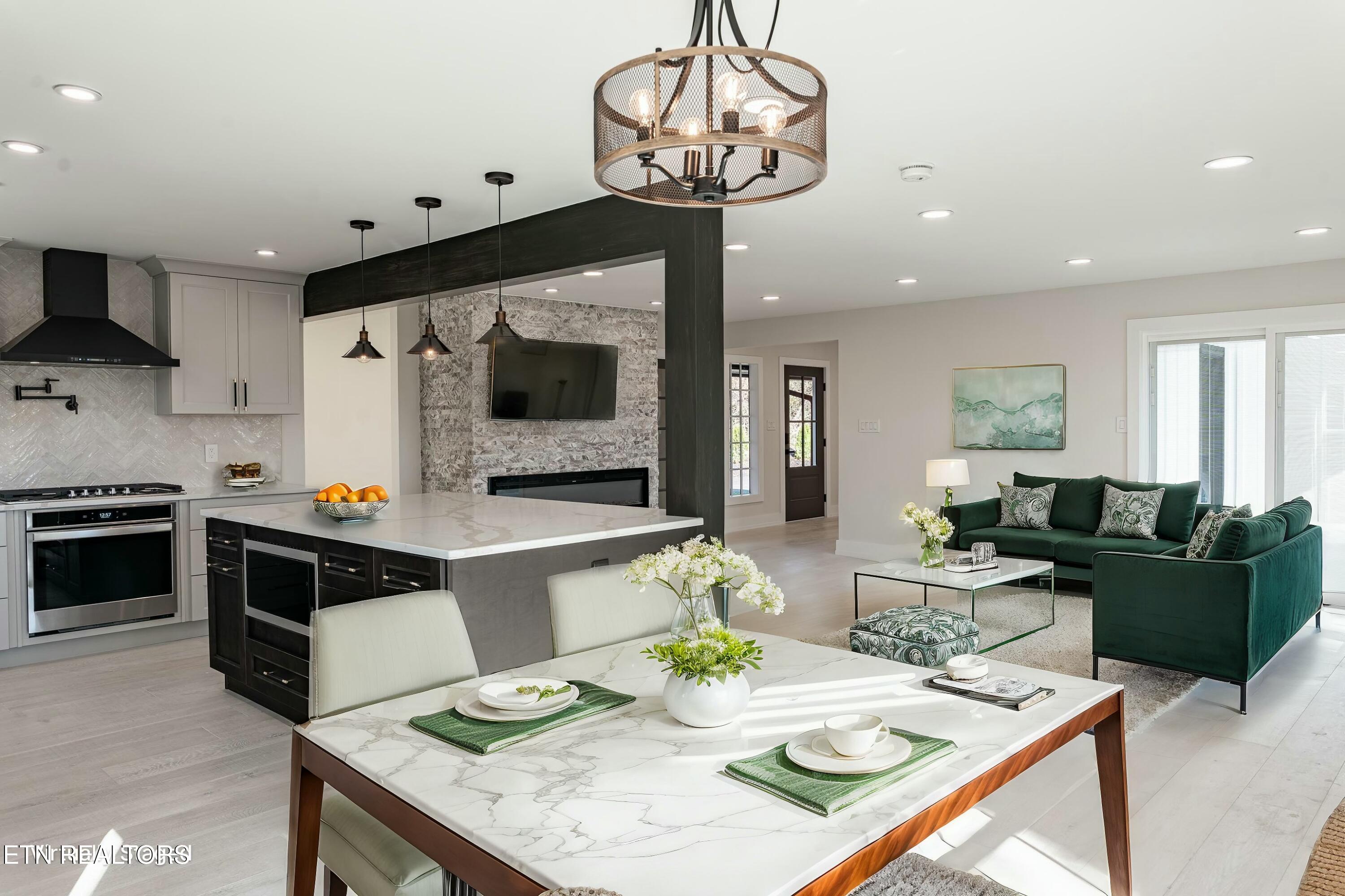 12000 S Fox Den Drive Knoxville TN 37934