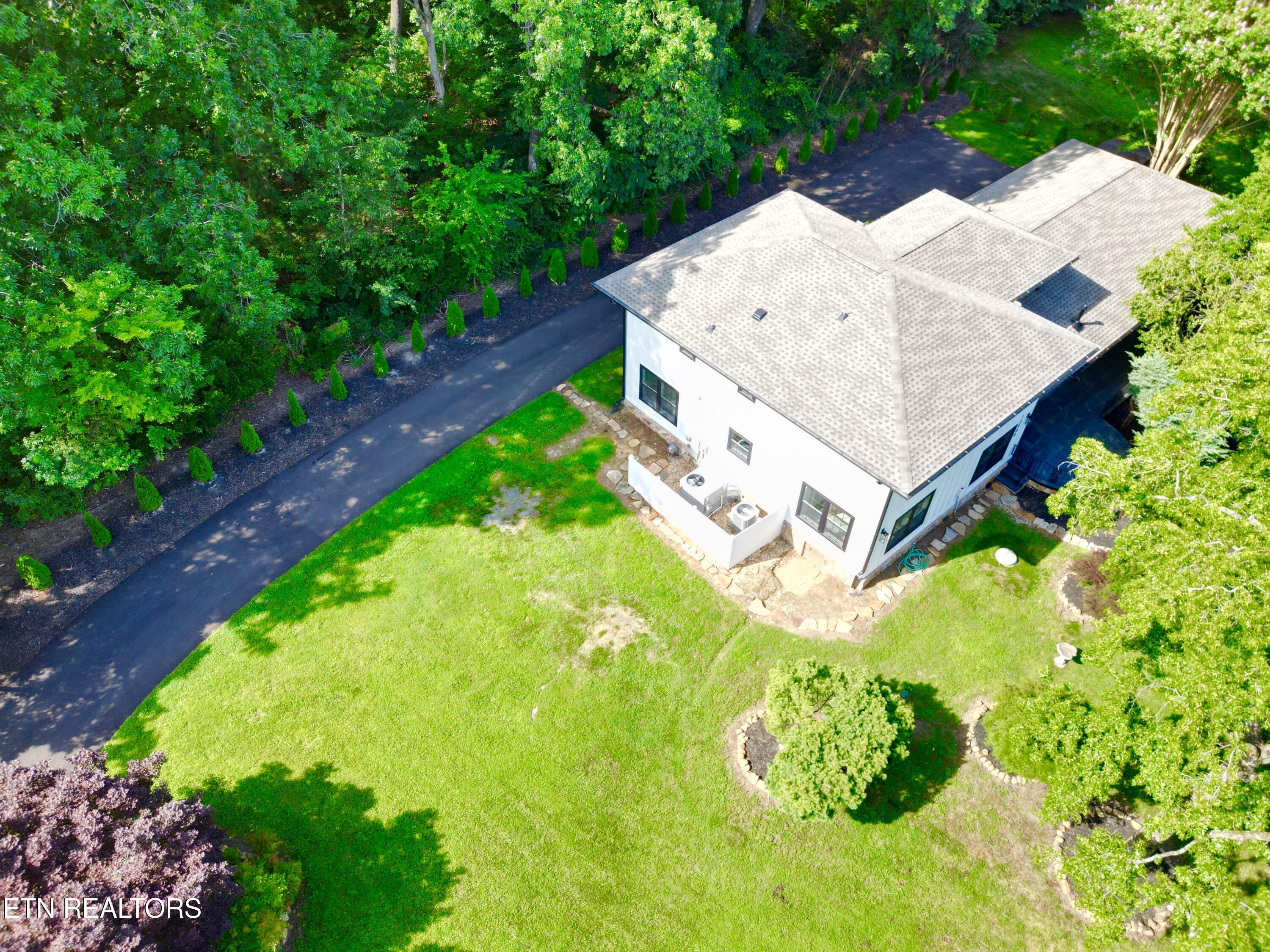 12000 S Fox Den Drive Knoxville TN 37934