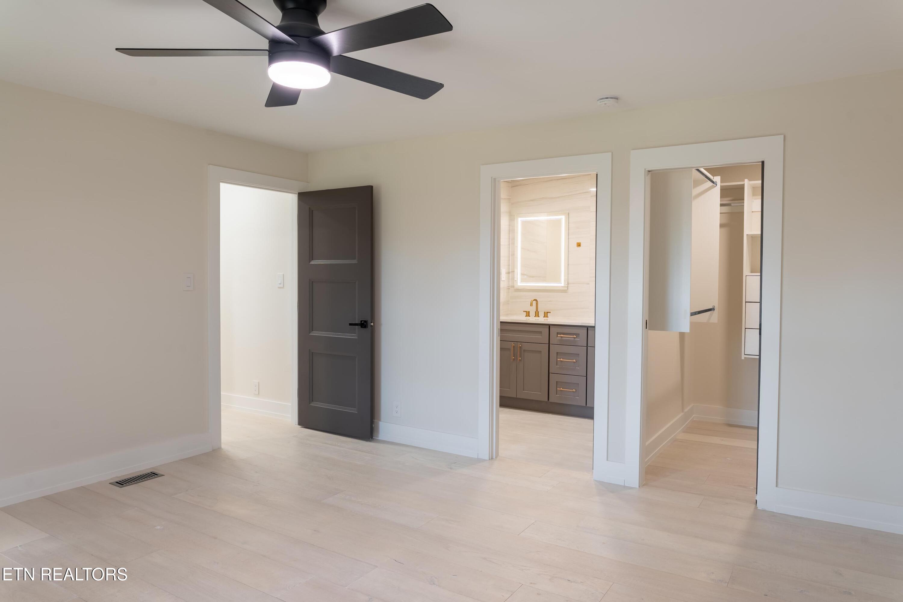 12000 S Fox Den Drive Knoxville TN 37934