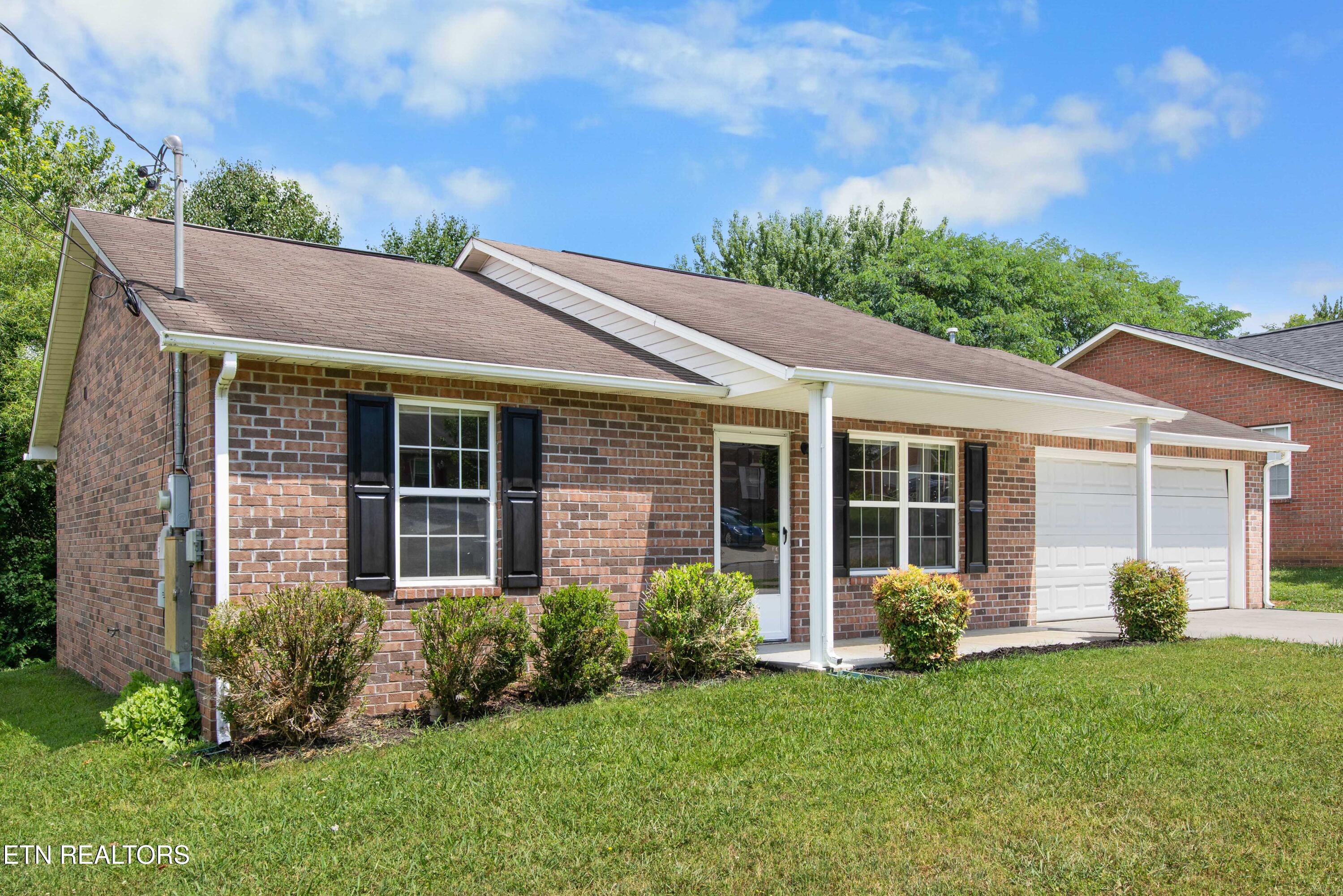 1813 Tillery Square Lane Knoxville TN 37912
