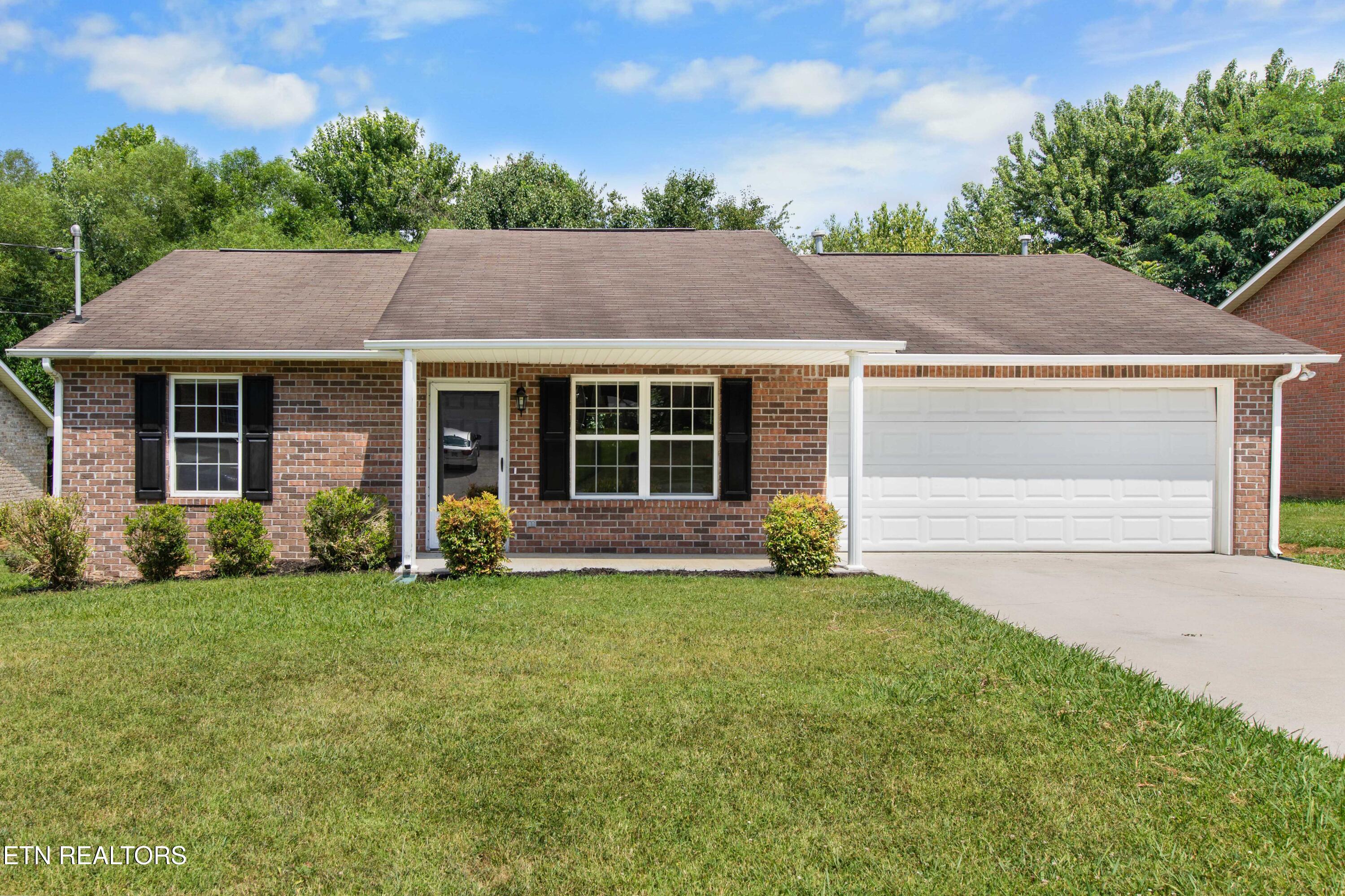 1813 Tillery Square Lane Knoxville TN 37912