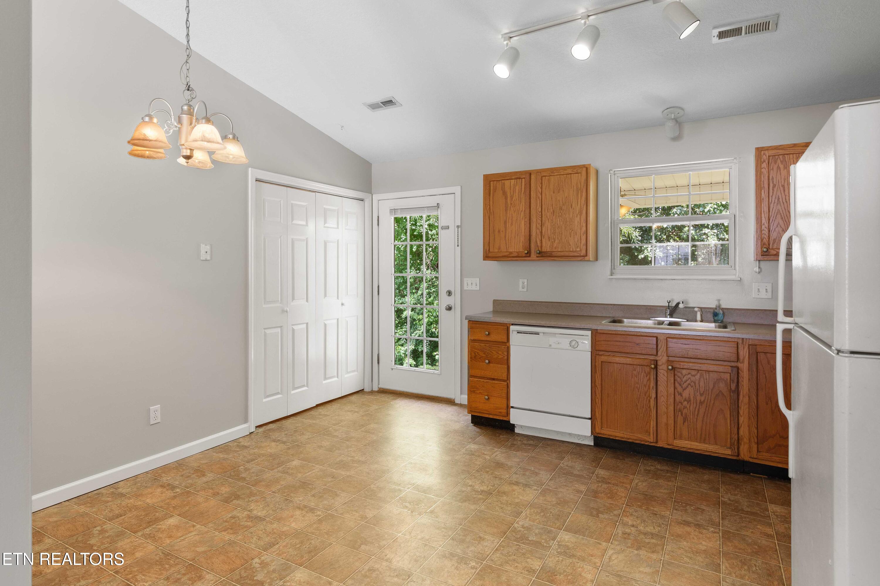 1813 Tillery Square Lane Knoxville TN 37912