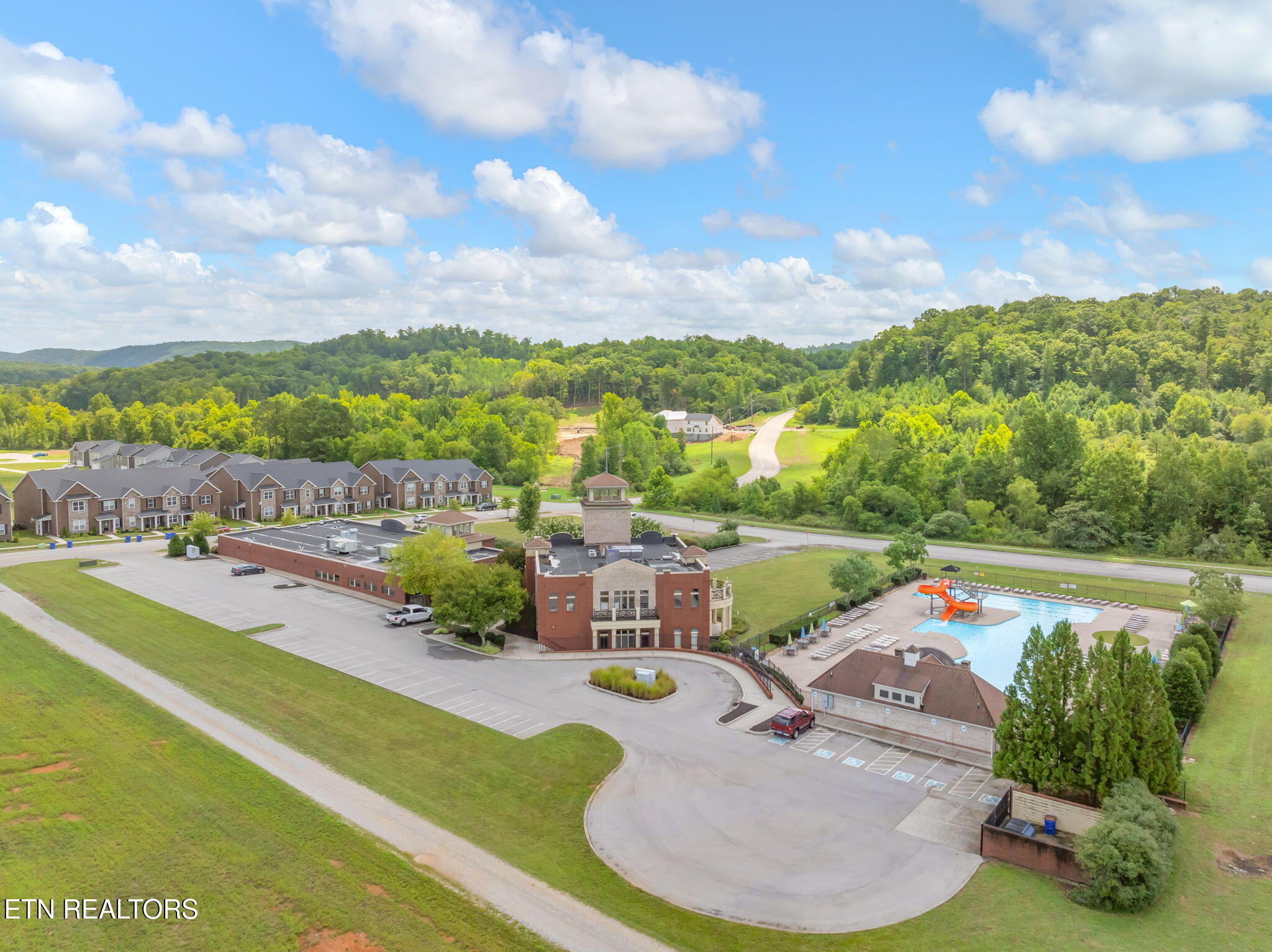 282 Broadberry Avenue Oak Ridge TN 37830