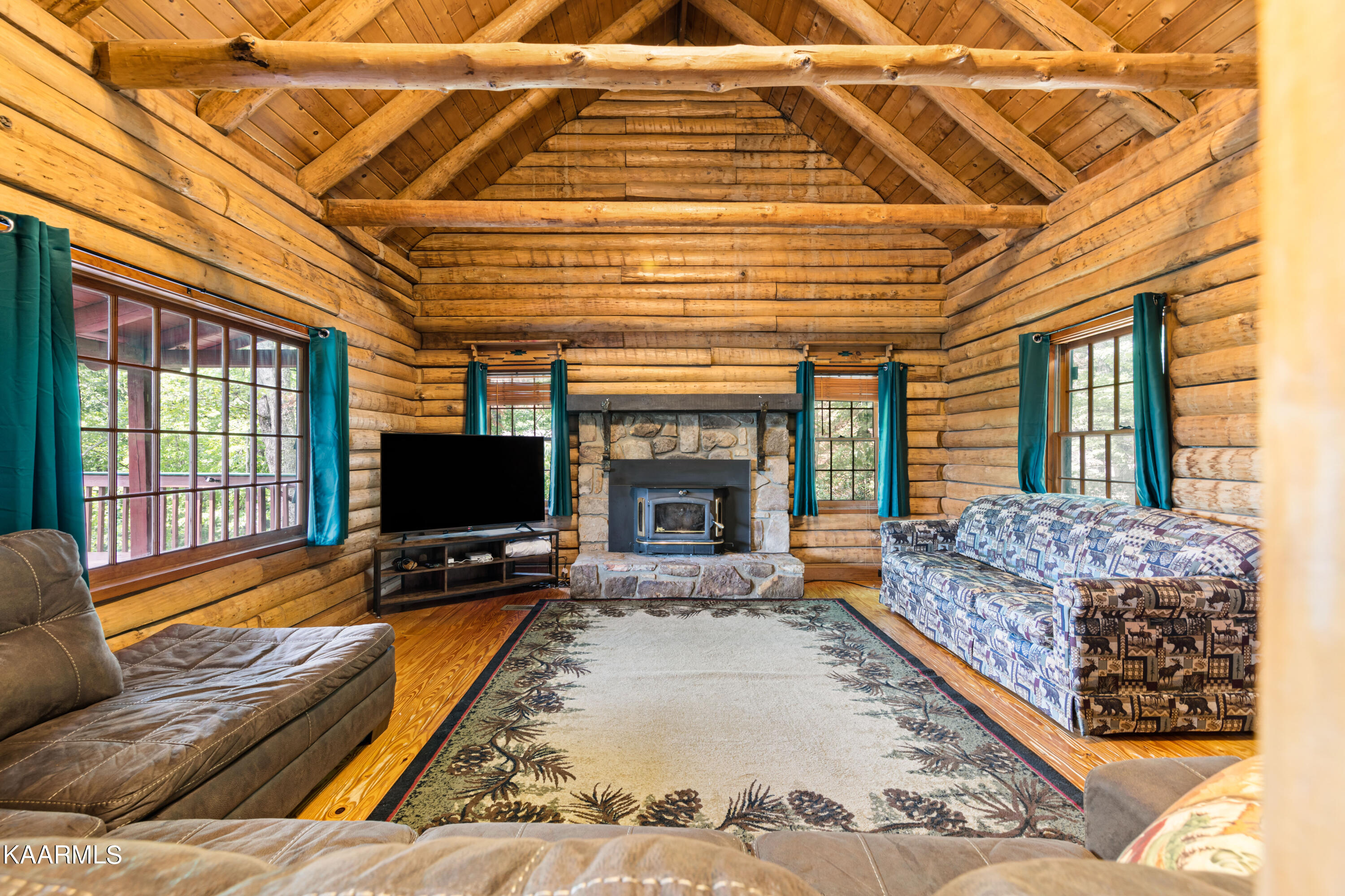 1008 E Foothills Drive Gatlinburg TN 37738