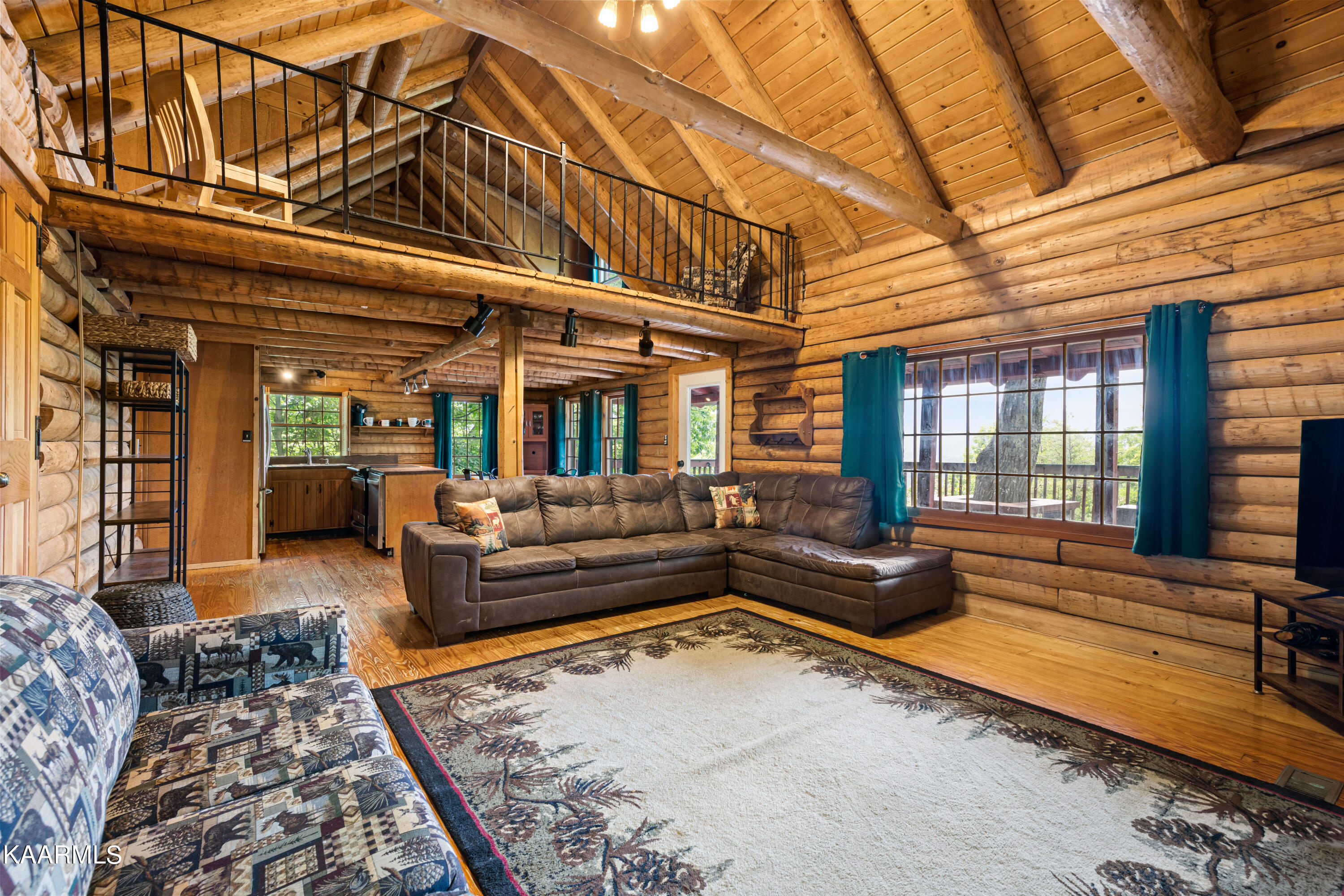 1008 E Foothills Drive Gatlinburg TN 37738