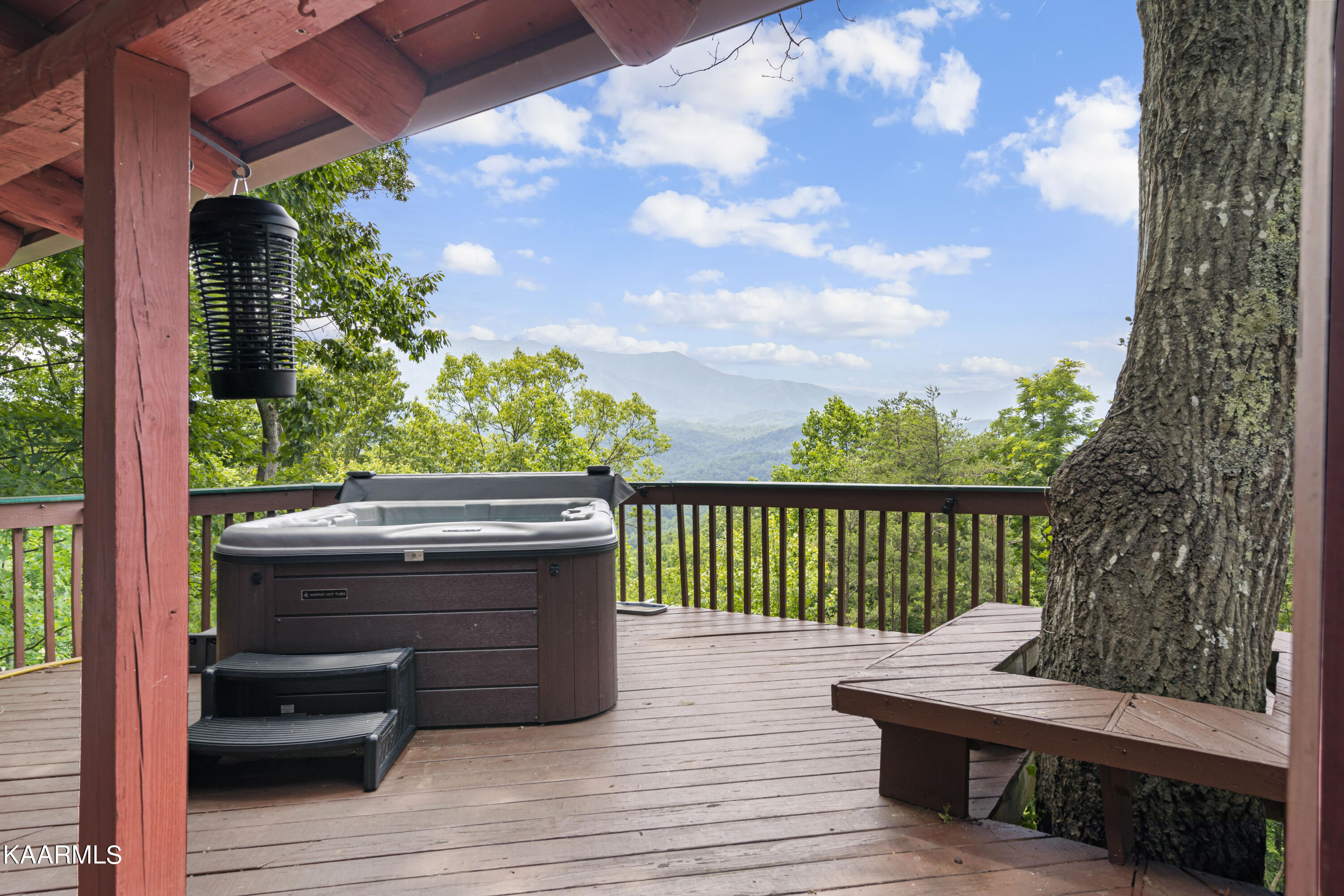 1008 E Foothills Drive Gatlinburg TN 37738