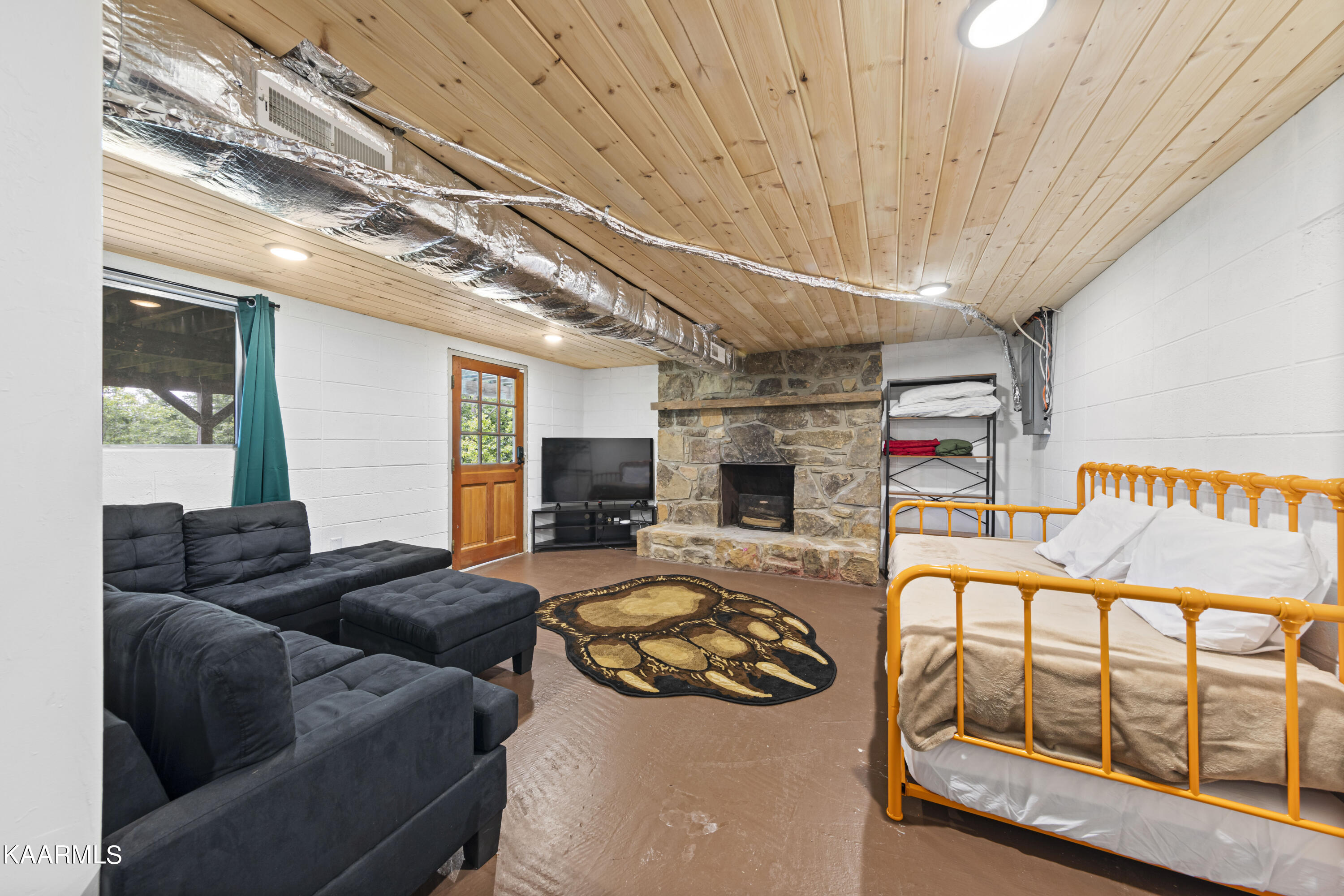 1008 E Foothills Drive Gatlinburg TN 37738