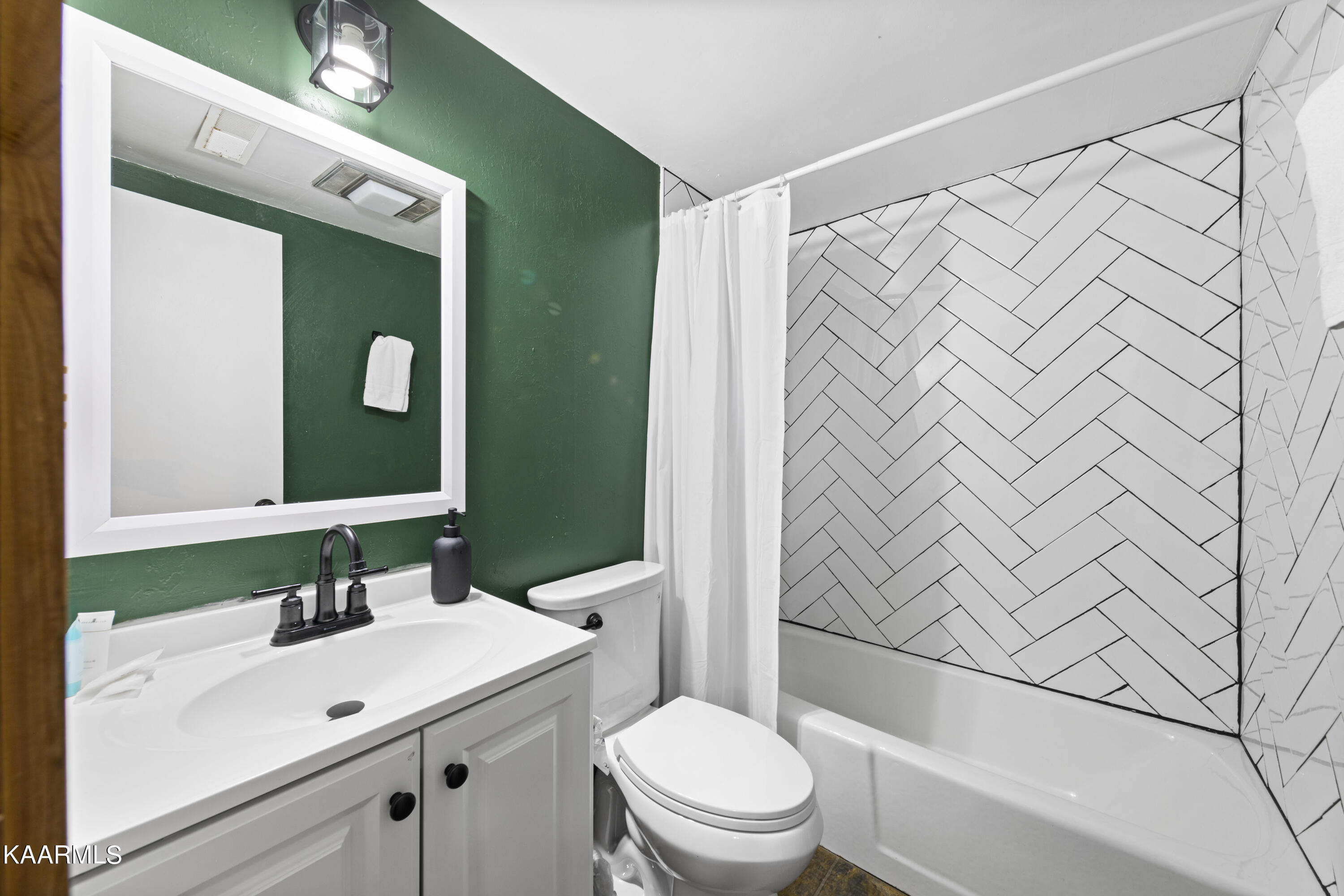 1008 E Foothills Drive Gatlinburg TN 37738