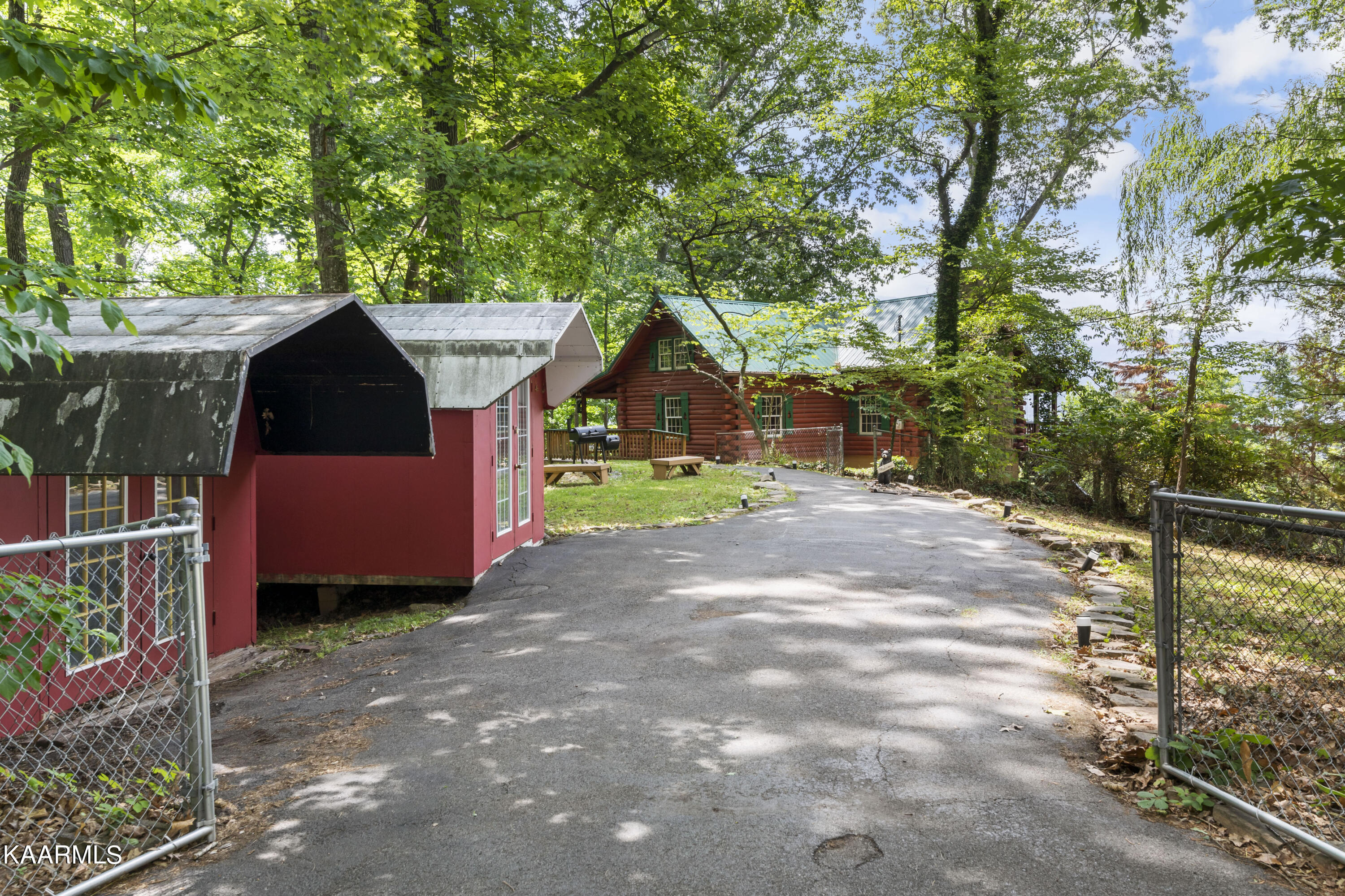 1008 E Foothills Drive Gatlinburg TN 37738