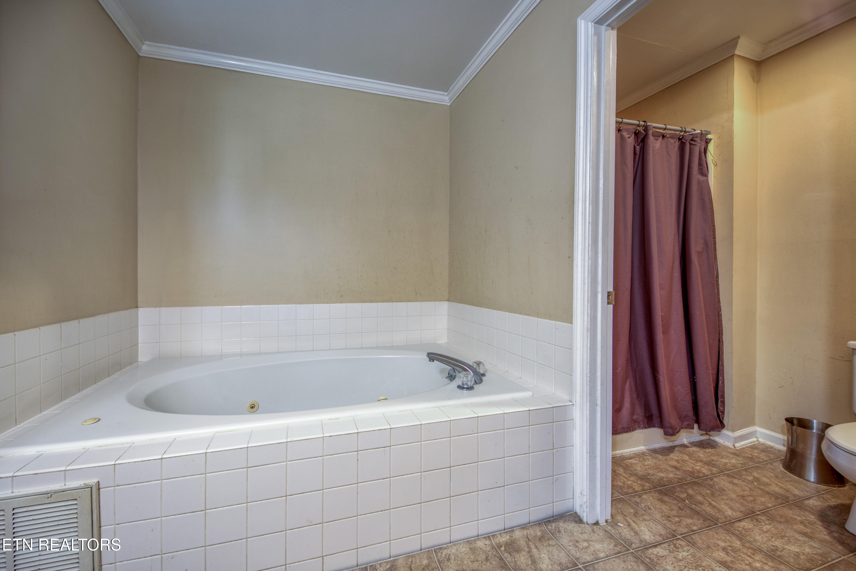 8901 Straw Flower Drive Knoxville TN 37922