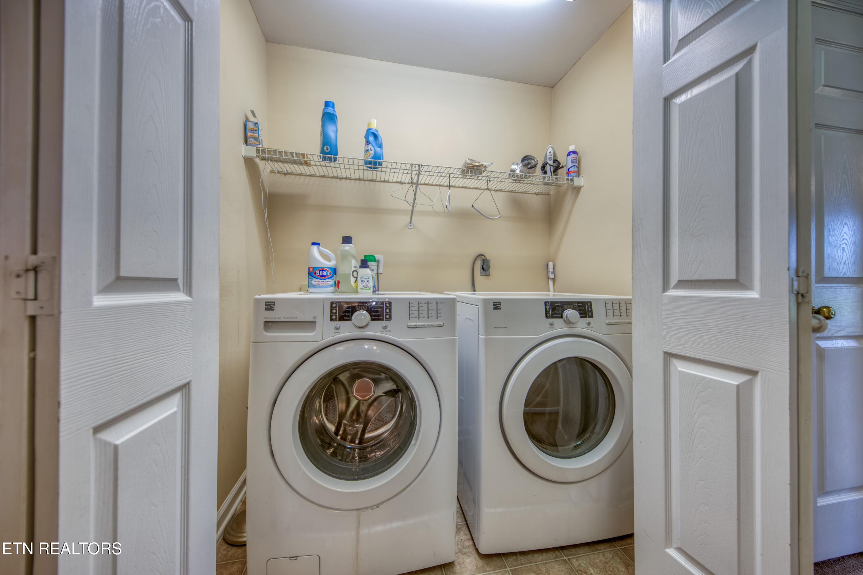 8901 Straw Flower Drive Knoxville TN 37922