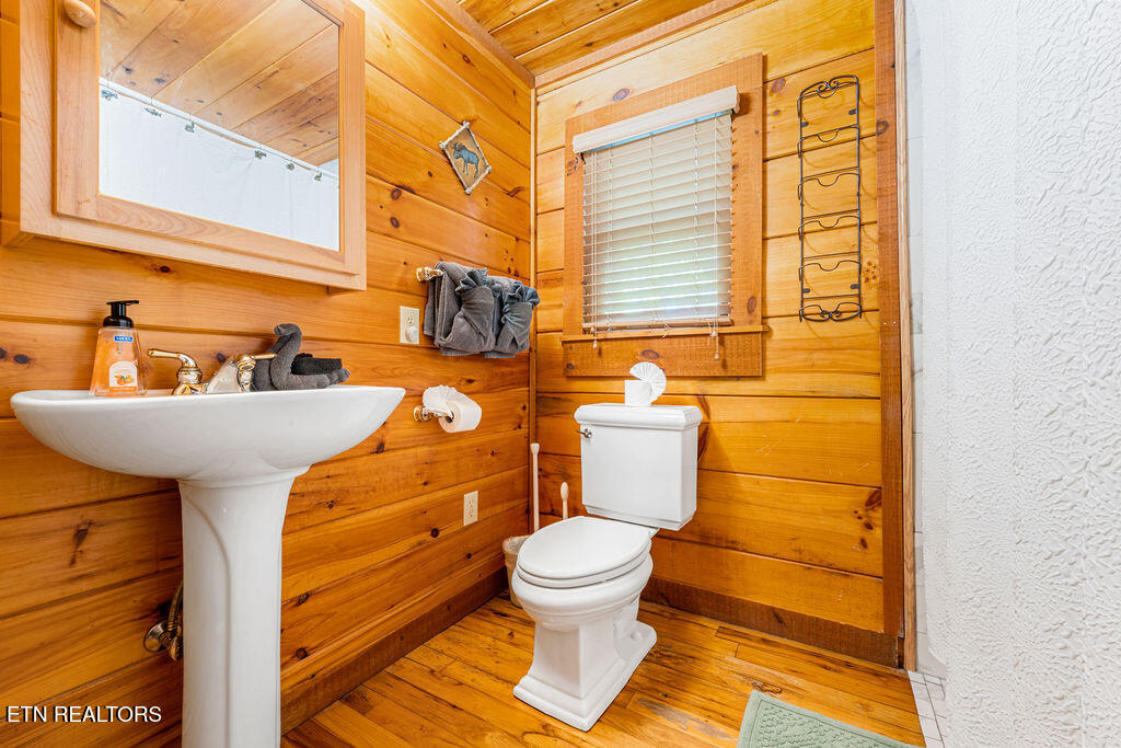 4224 Chamberlain Lane Sevierville TN 37862