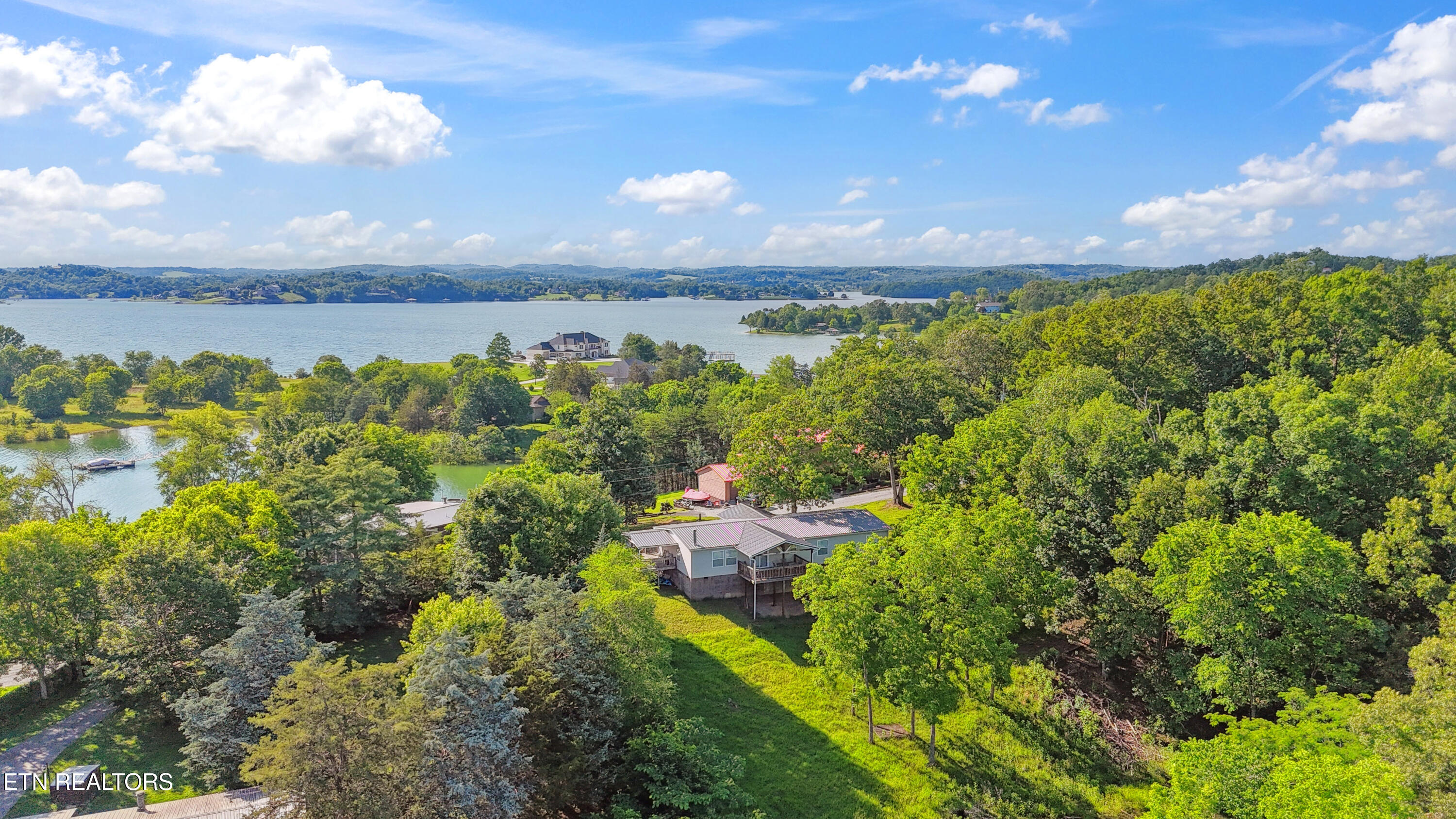 1366 Paradise Lane Dandridge TN 37725