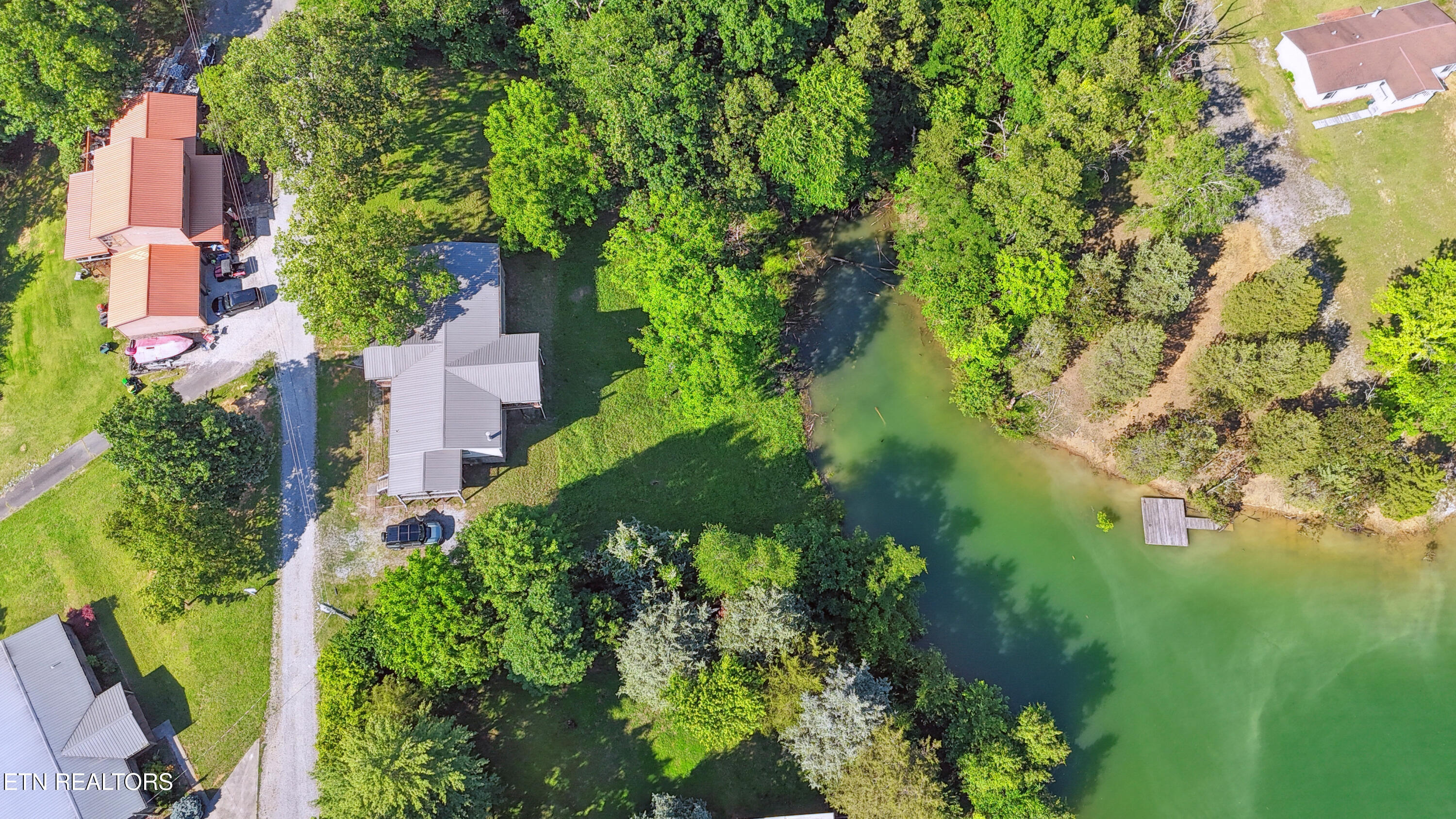 1366 Paradise Lane Dandridge TN 37725