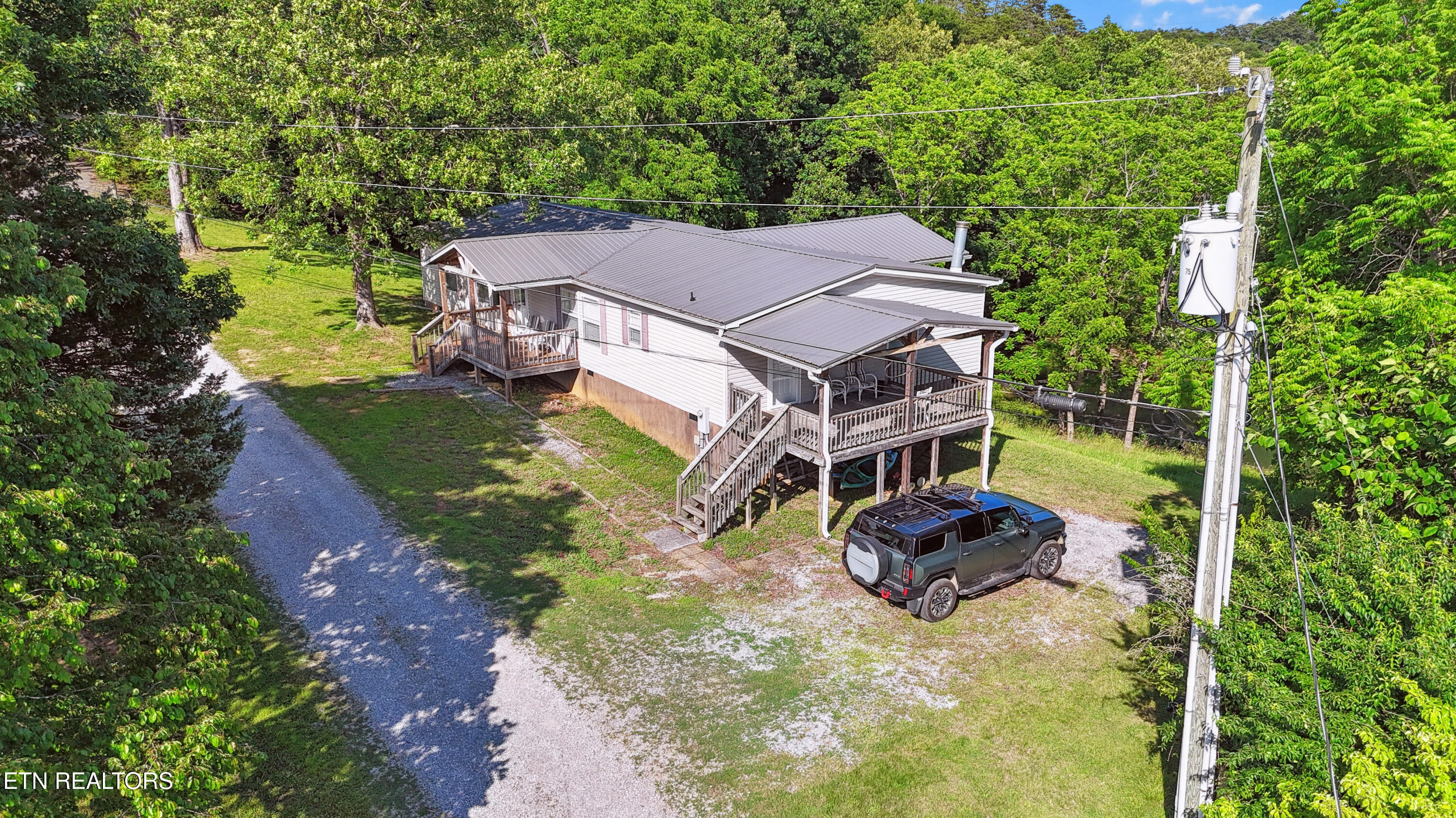 1366 Paradise Lane Dandridge TN 37725