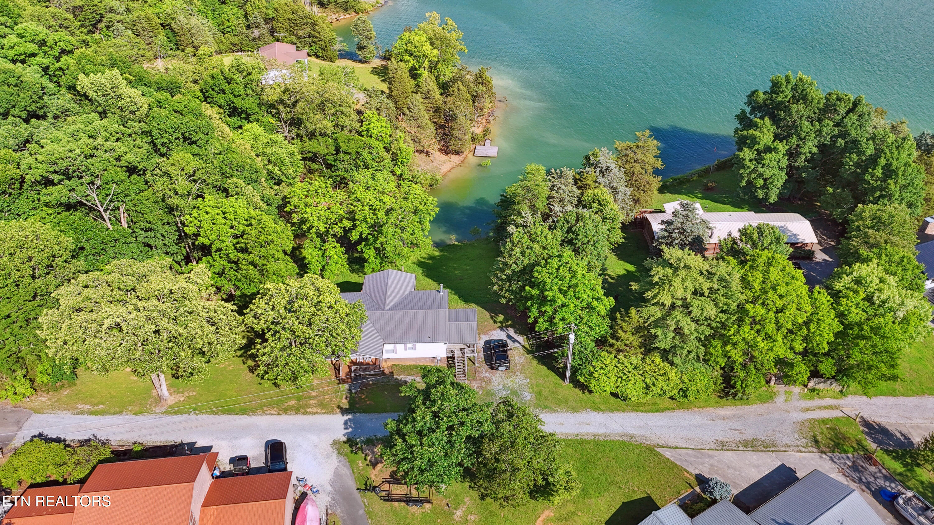 1366 Paradise Lane Dandridge TN 37725