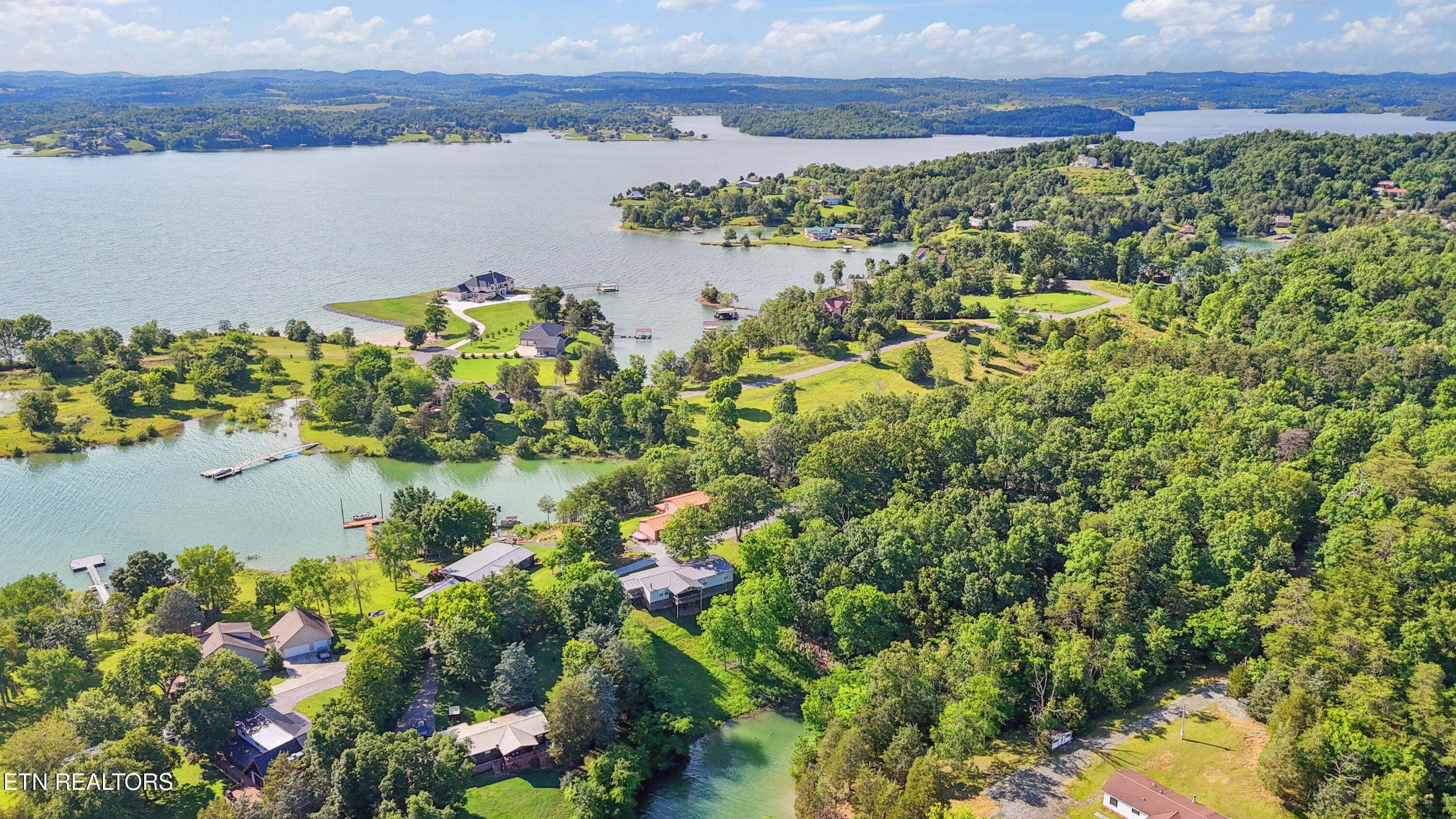 1366 Paradise Lane Dandridge TN 37725