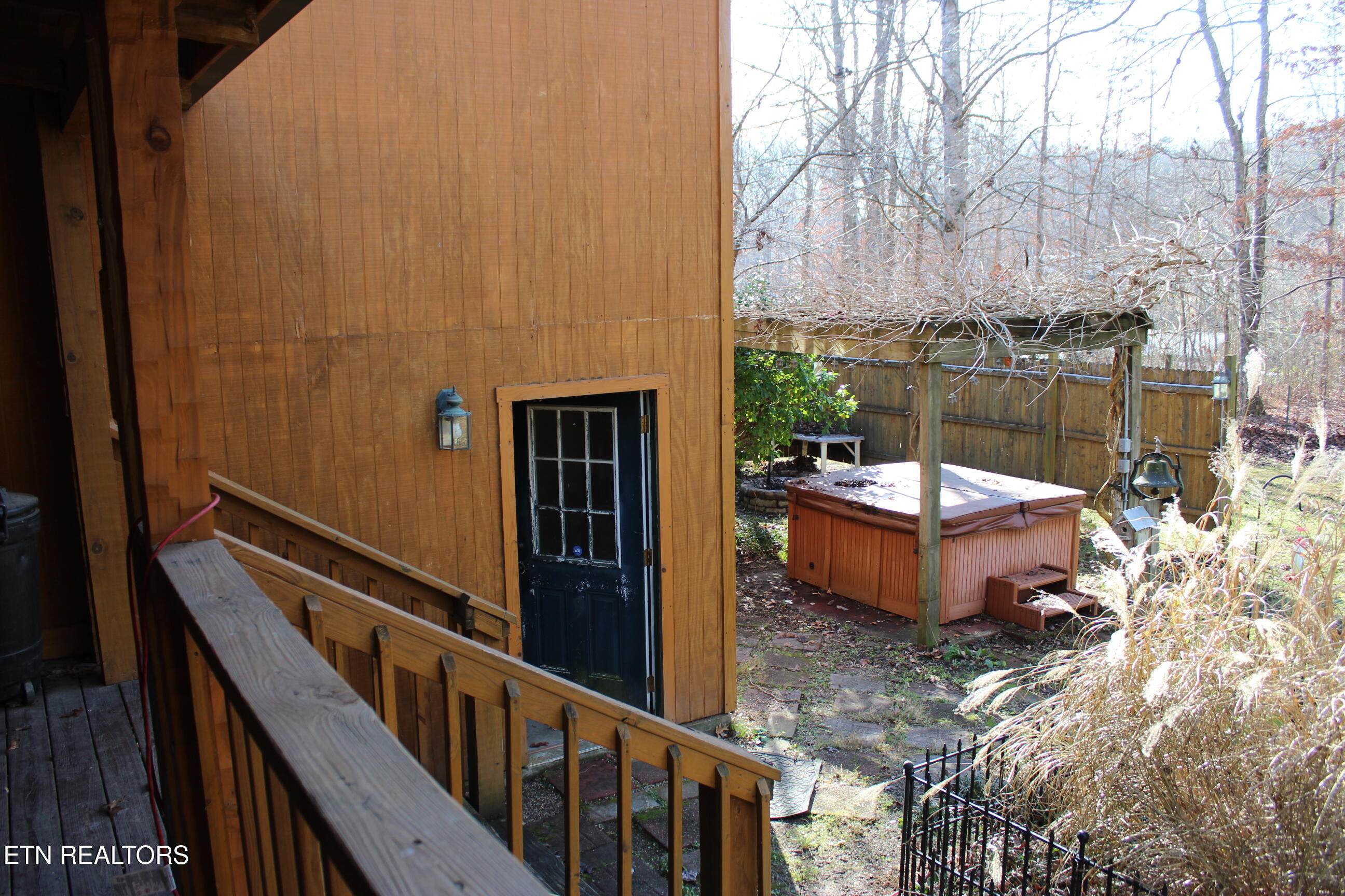 2510 Tinchtown Road Jamestown TN 38556