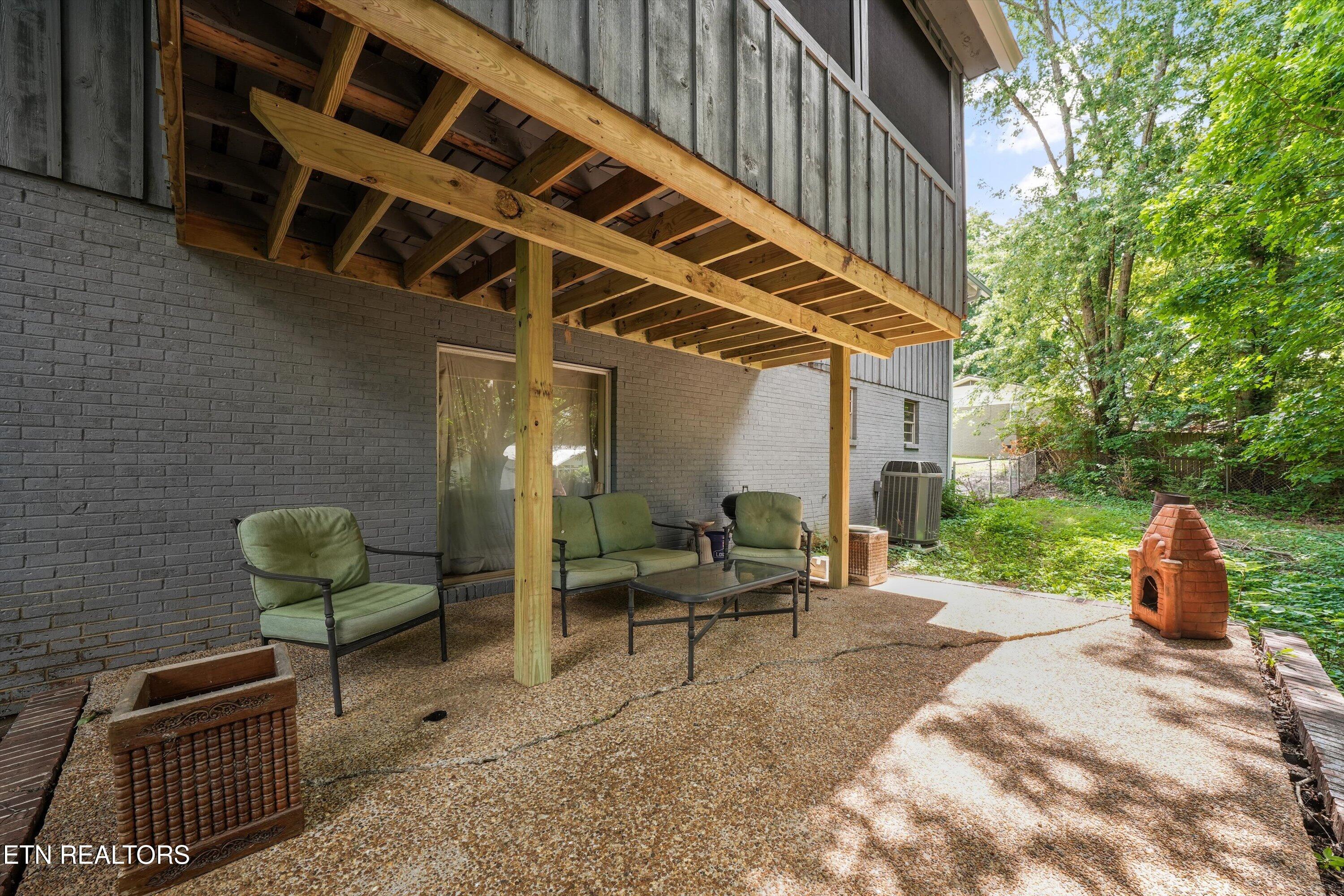 1659 Middlesettlements Road Maryville TN 37801
