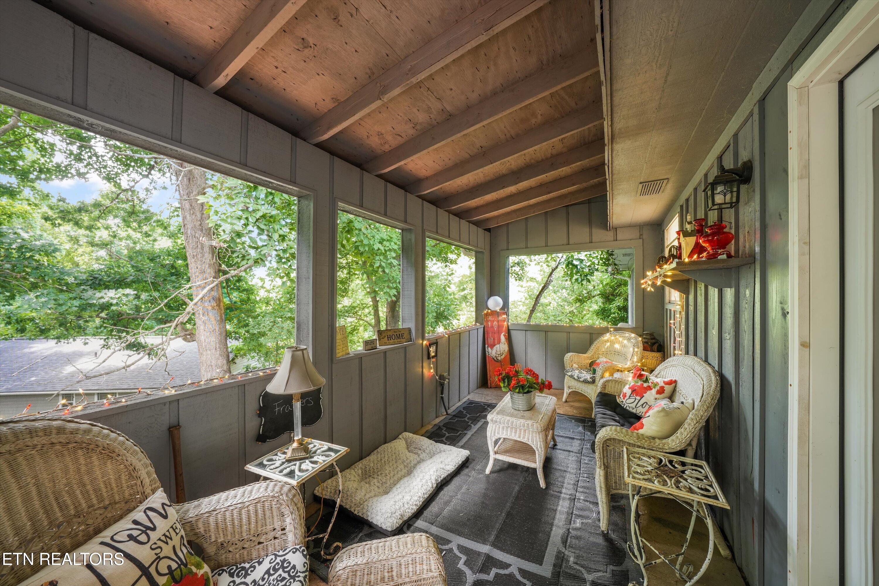 1659 Middlesettlements Road Maryville TN 37801