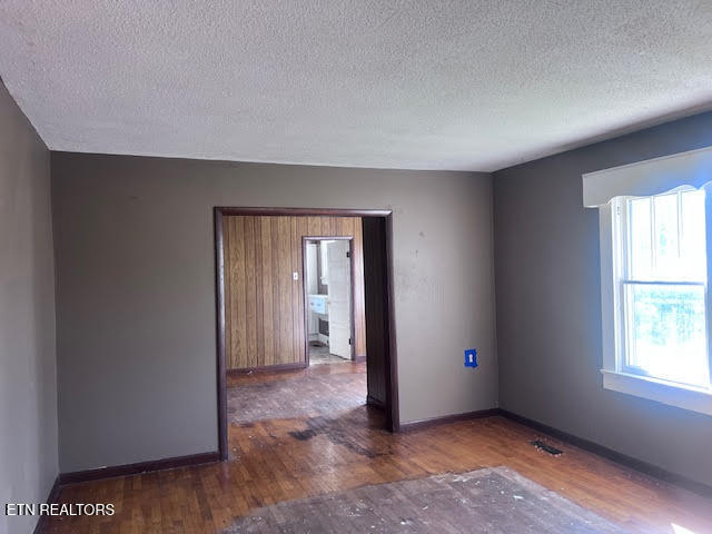 905 NW Queen Avenue Harriman TN 37748