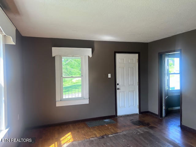 905 NW Queen Avenue Harriman TN 37748