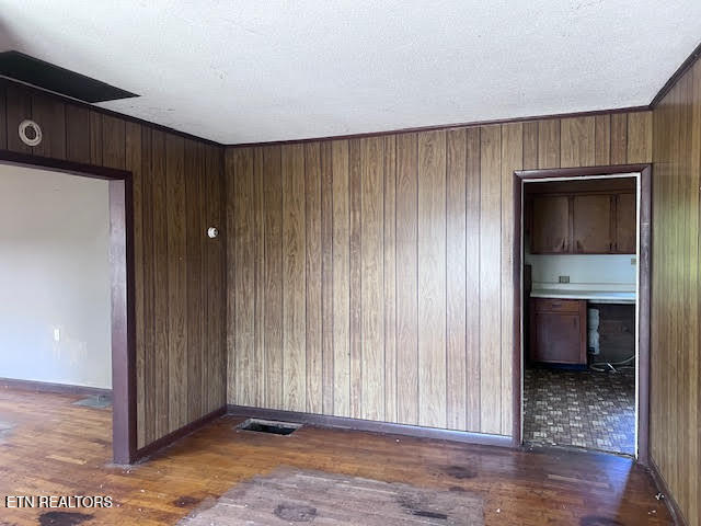 905 NW Queen Avenue Harriman TN 37748