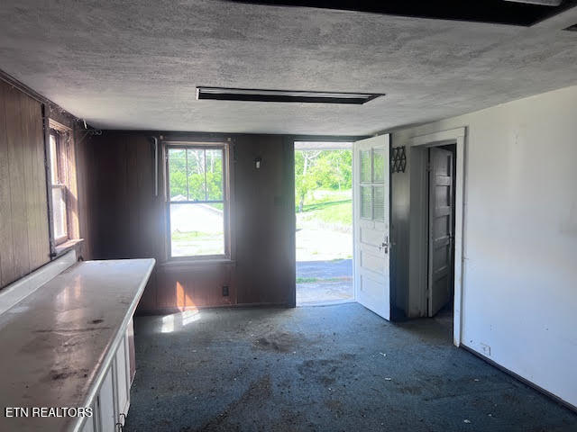 905 NW Queen Avenue Harriman TN 37748
