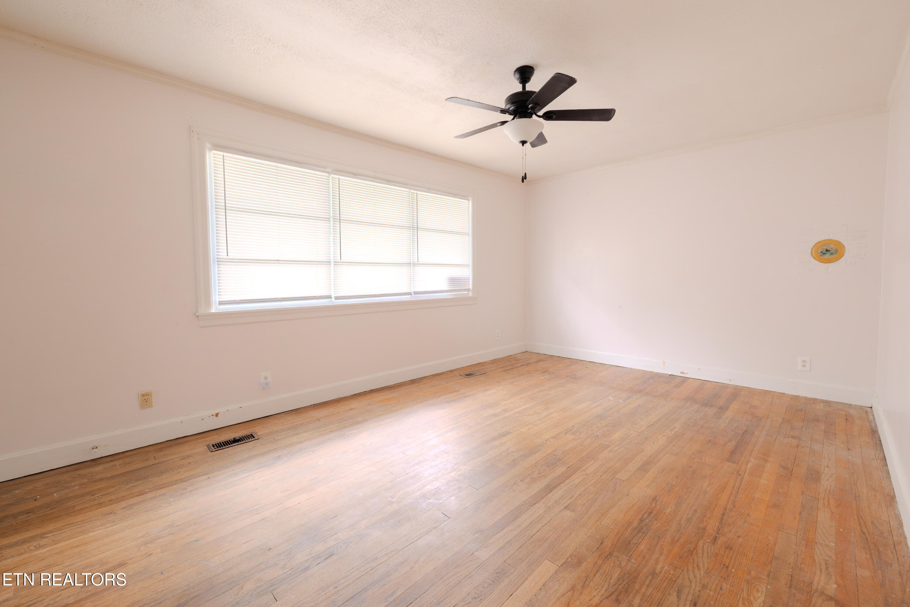 305 W Bronson Street Sparta TN 38583