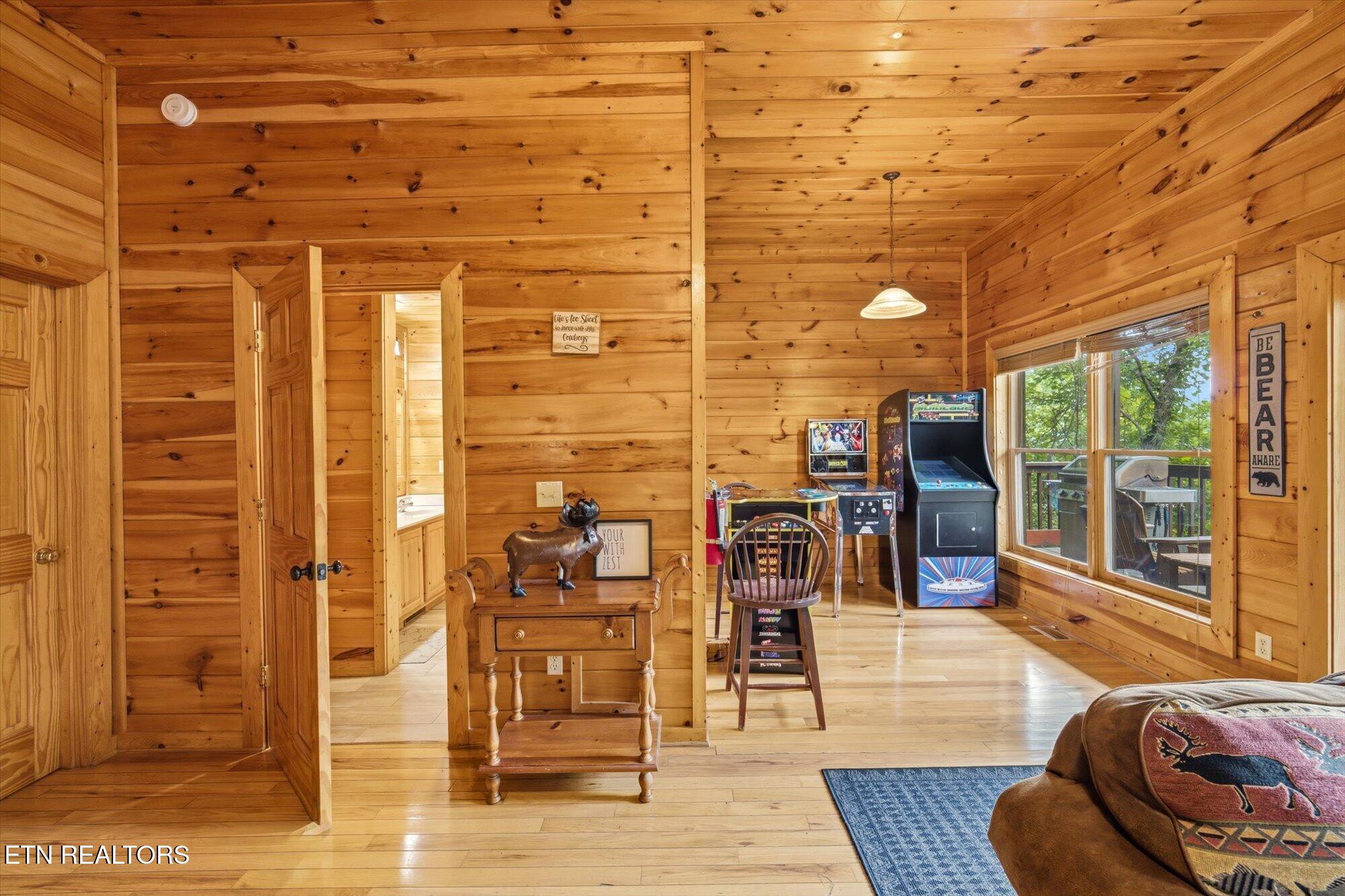 4523 Forest Vista Way Pigeon Forge TN 37863