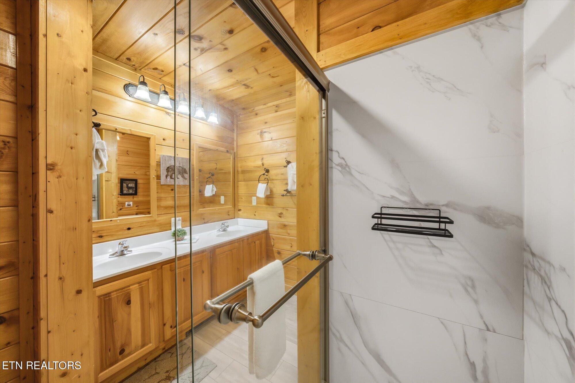 4523 Forest Vista Way Pigeon Forge TN 37863