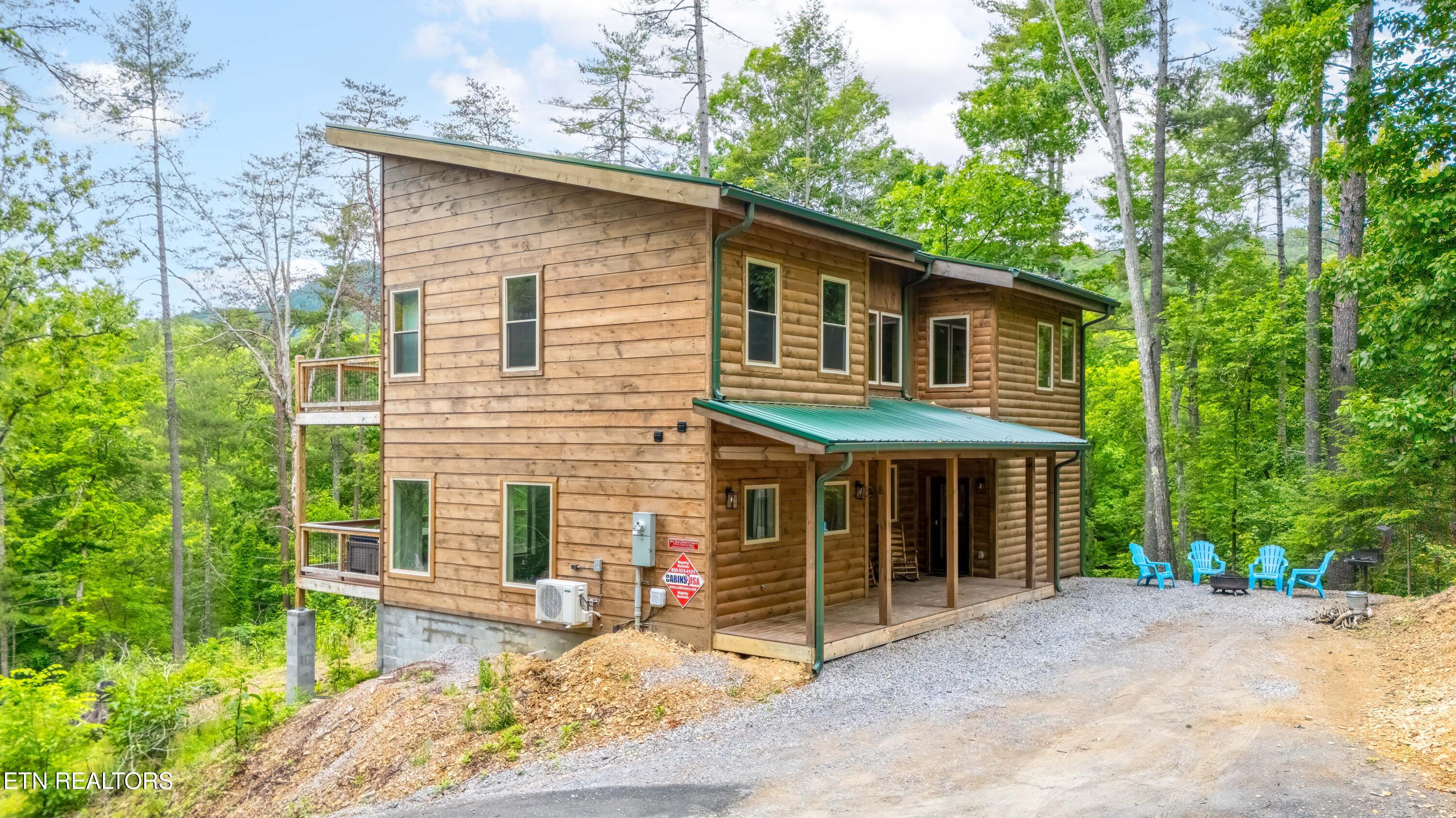 2932 Ginas Way Sevierville TN 37862