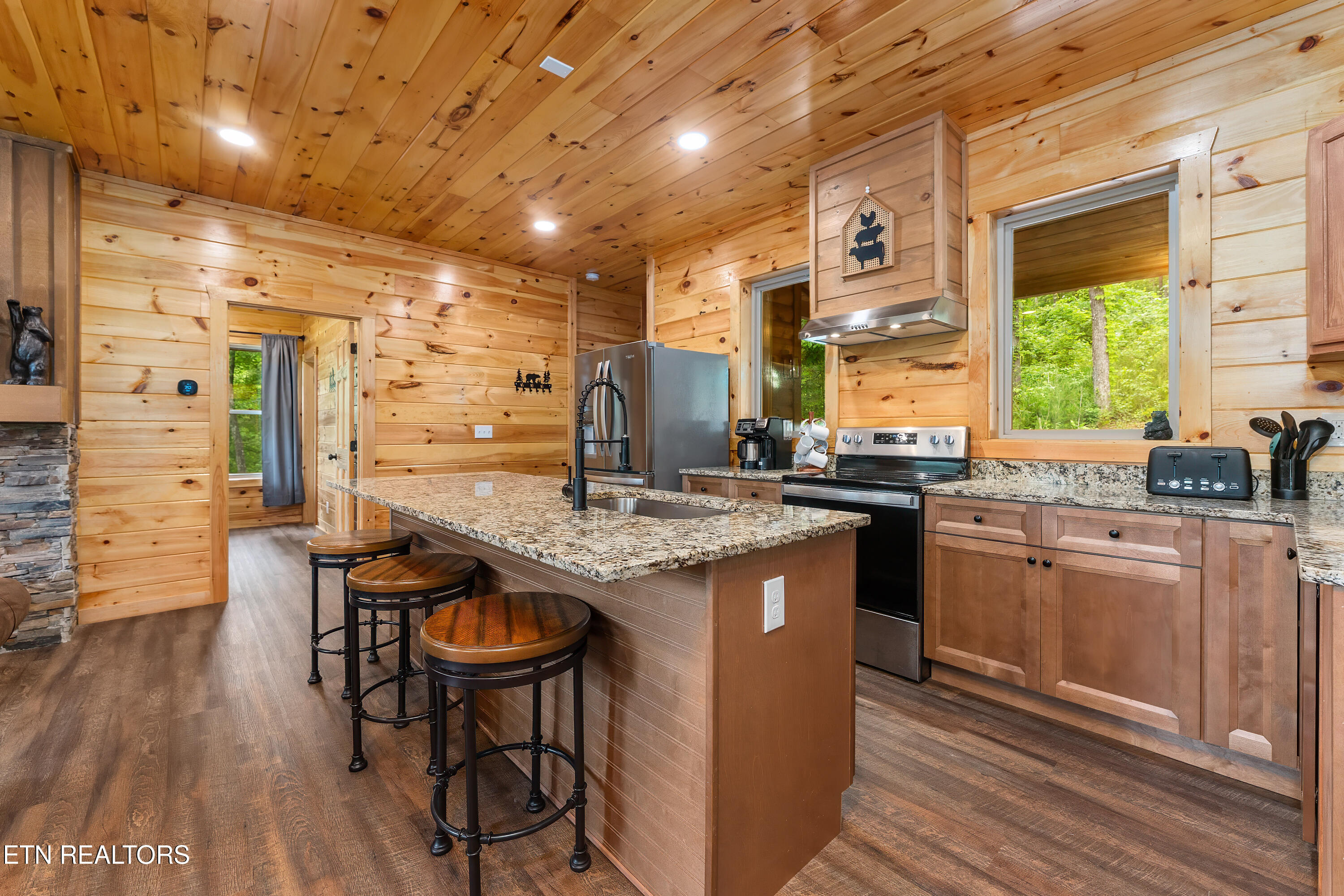 2932 Ginas Way Sevierville TN 37862