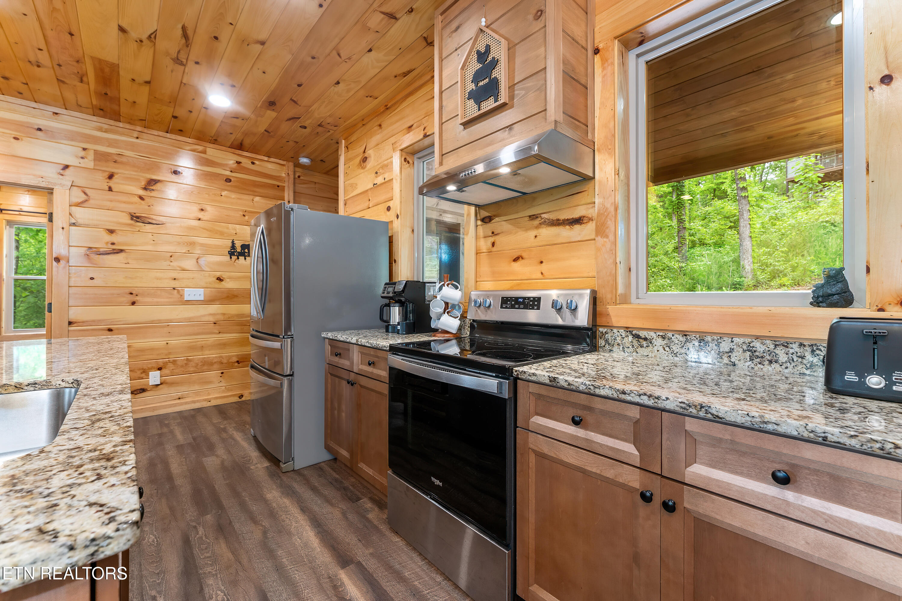 2932 Ginas Way Sevierville TN 37862
