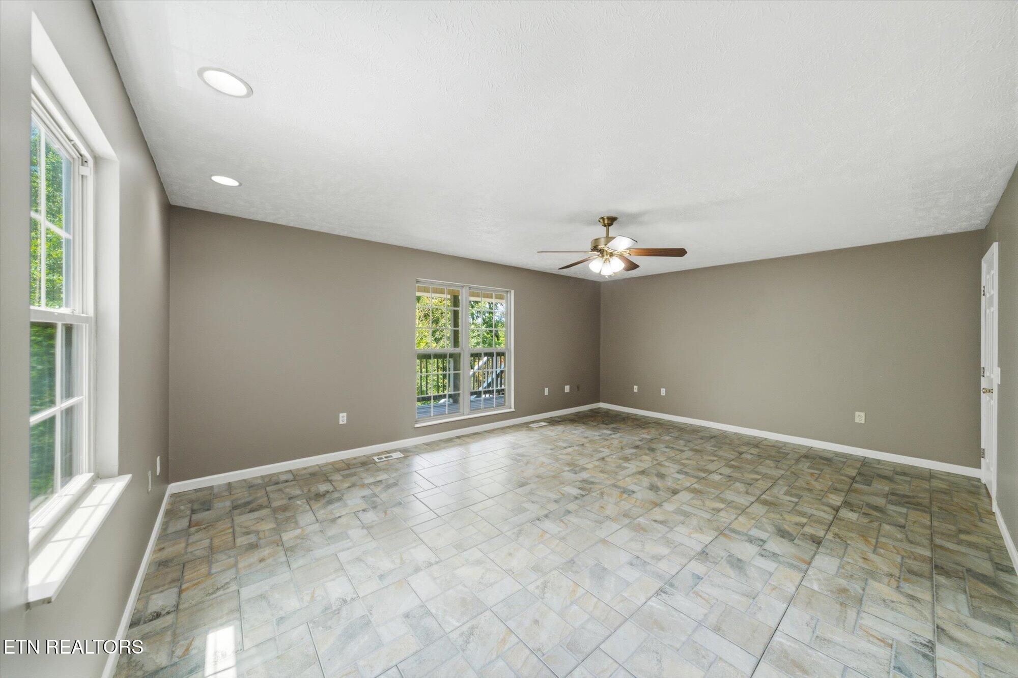 1134 Deer Trail Way Seymour TN 37865