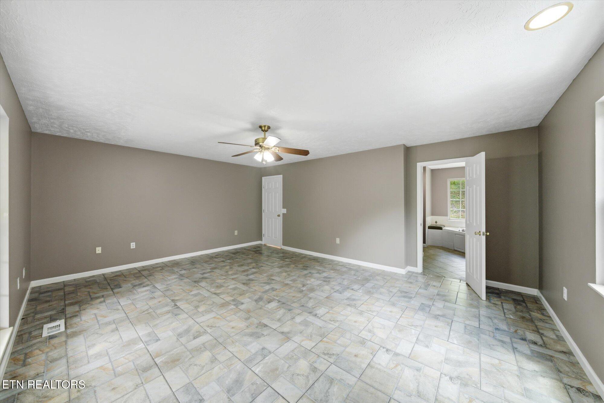 1134 Deer Trail Way Seymour TN 37865