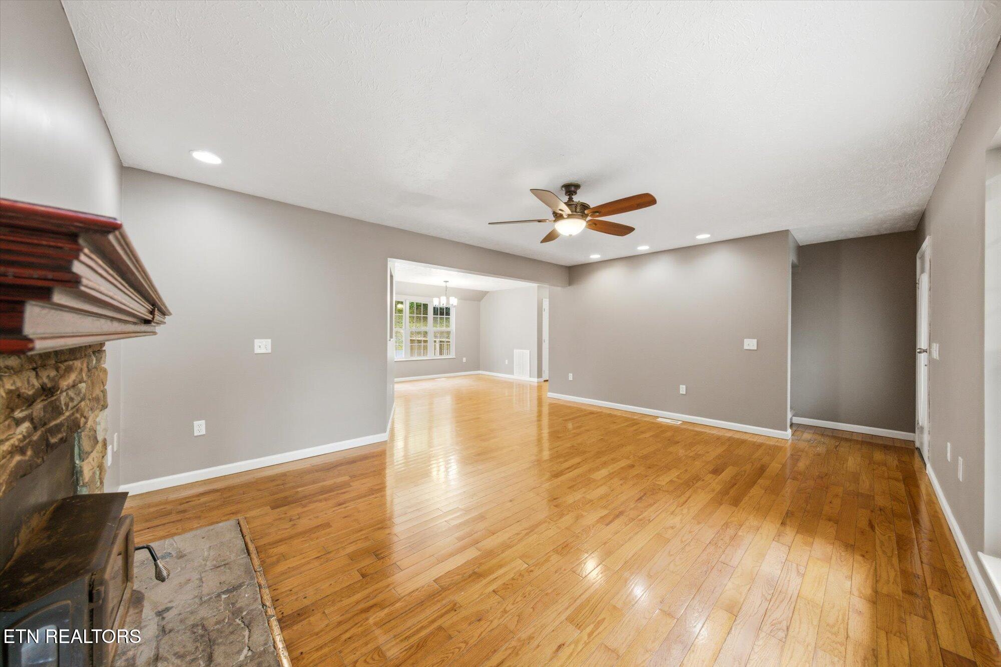 1134 Deer Trail Way Seymour TN 37865