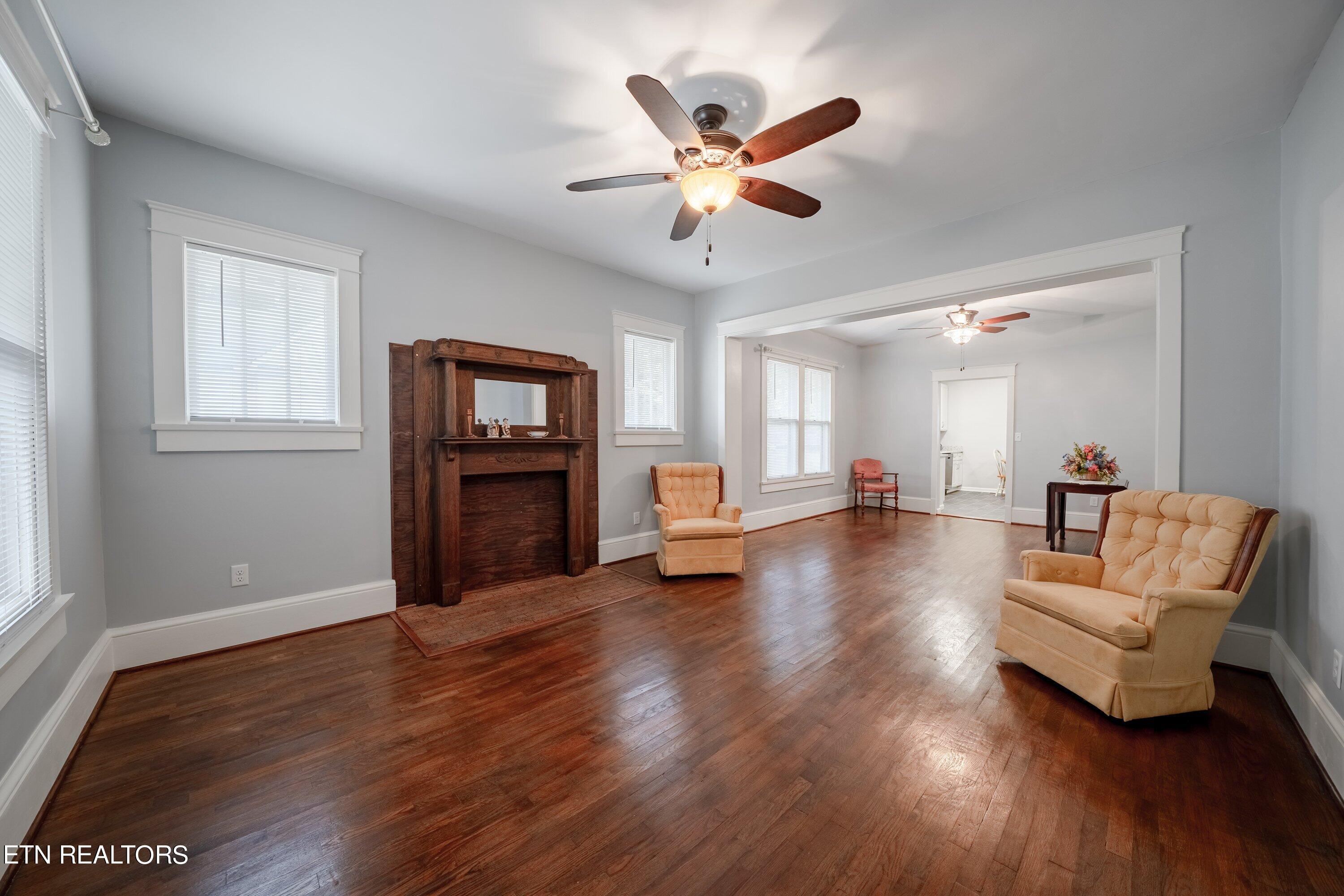 902 Chickamauga Avenue Knoxville TN 37917