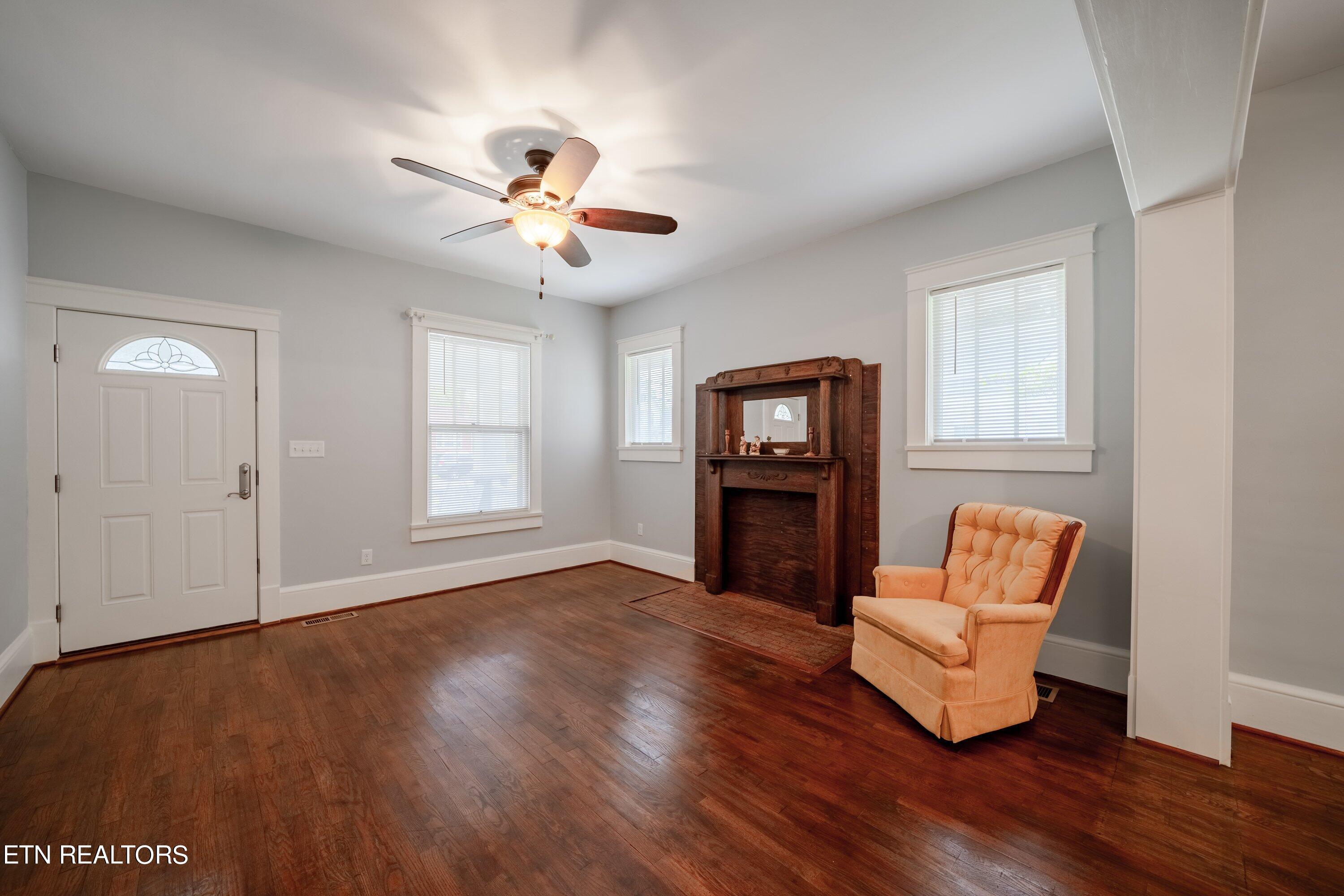 902 Chickamauga Avenue Knoxville TN 37917