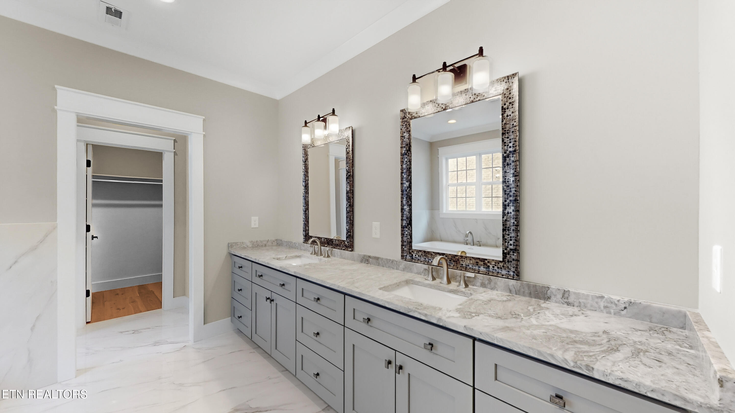 8109 Carolina Cherry Lane Knoxville TN 37919