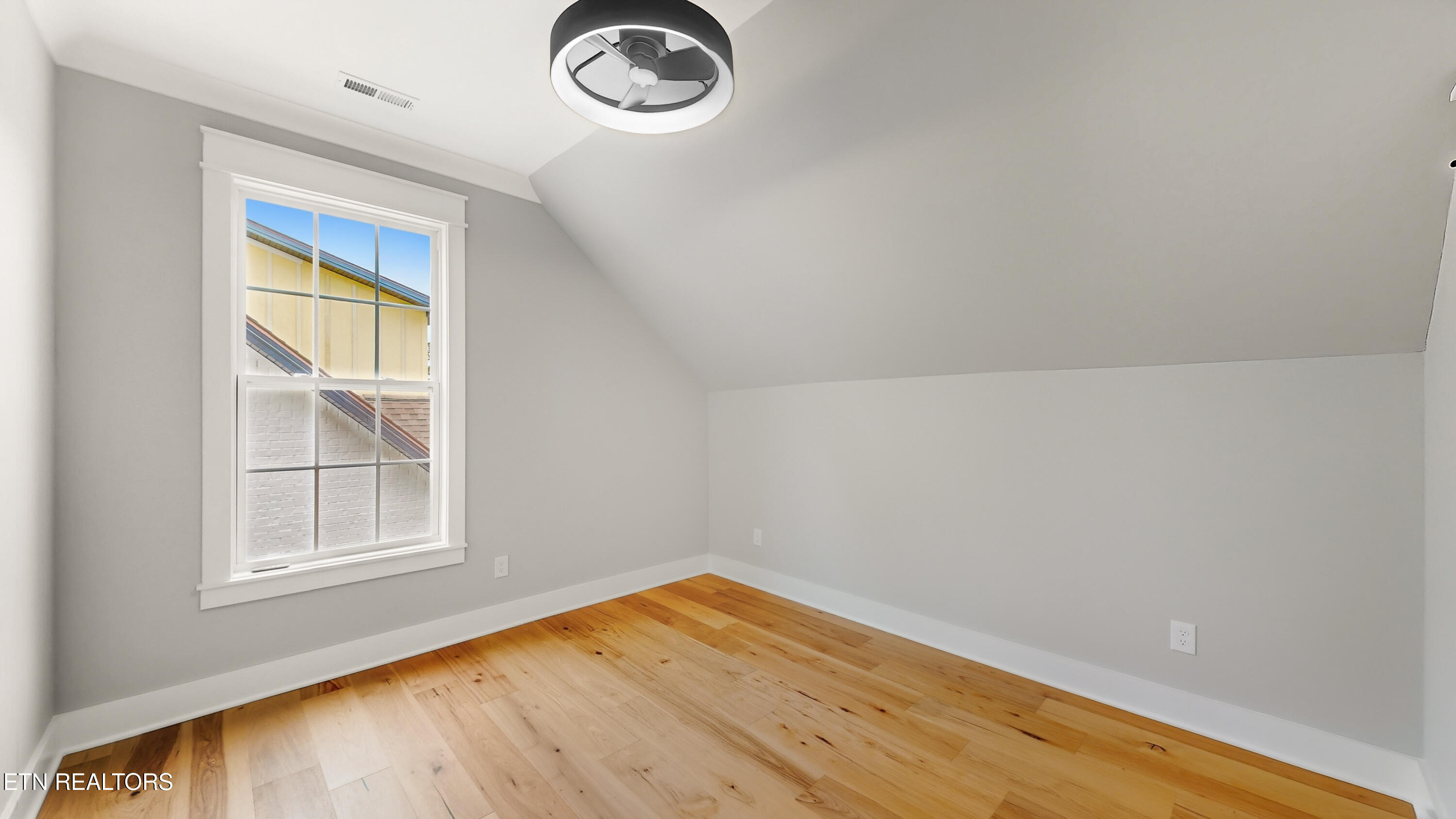 8109 Carolina Cherry Lane Knoxville TN 37919