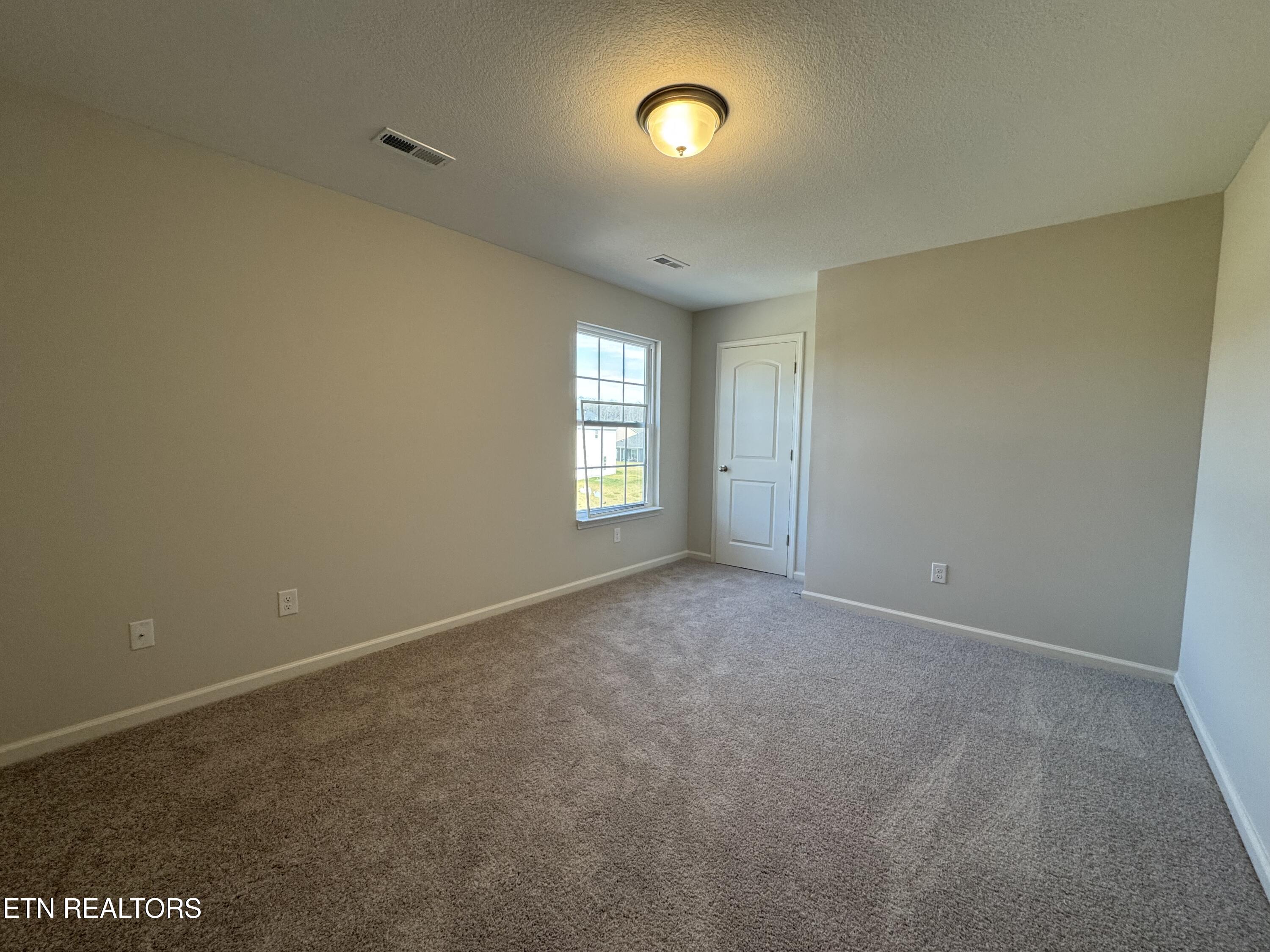 8906 Keenberg Lane Knoxville TN 37931